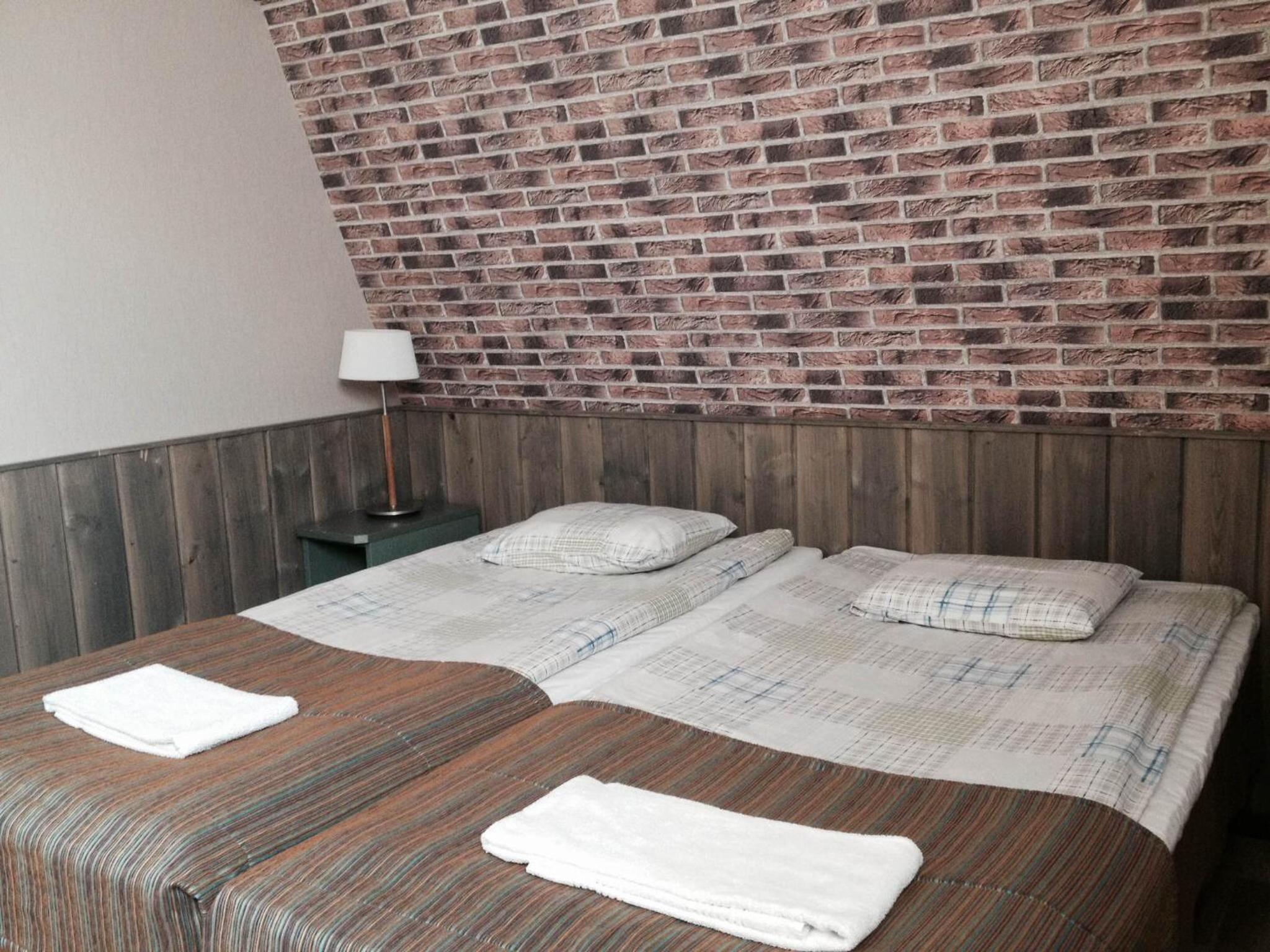 Twin Room - Photo 10