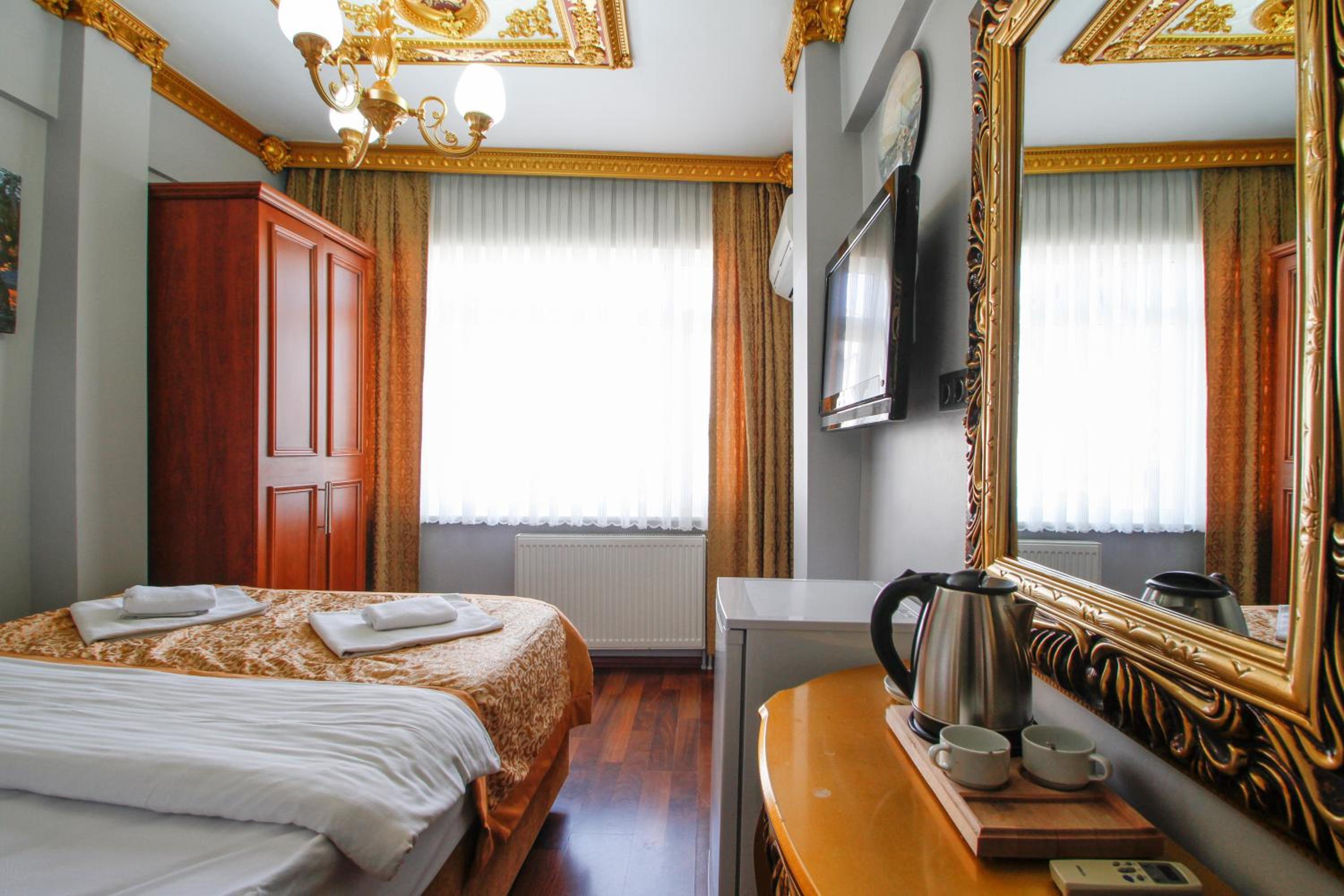 Standard Double Room photo 2