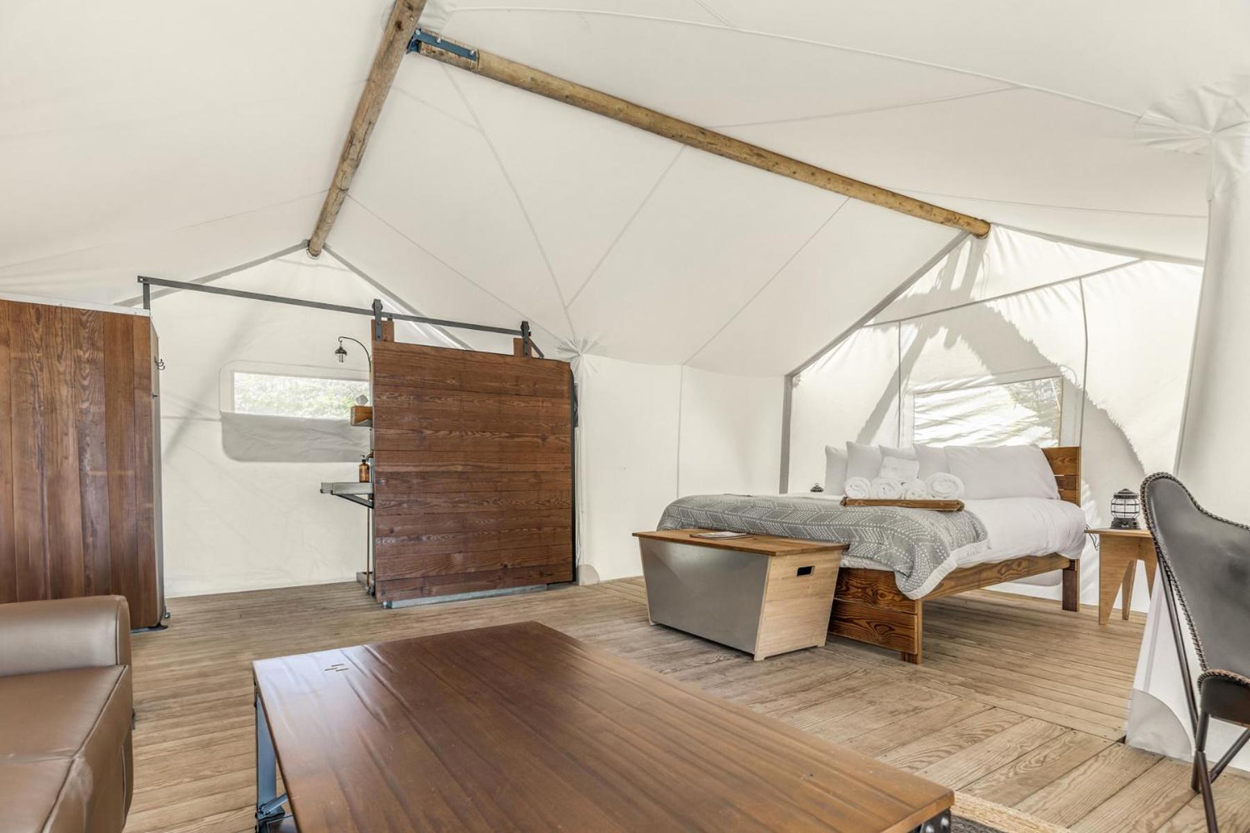 Suite Tent photo 2