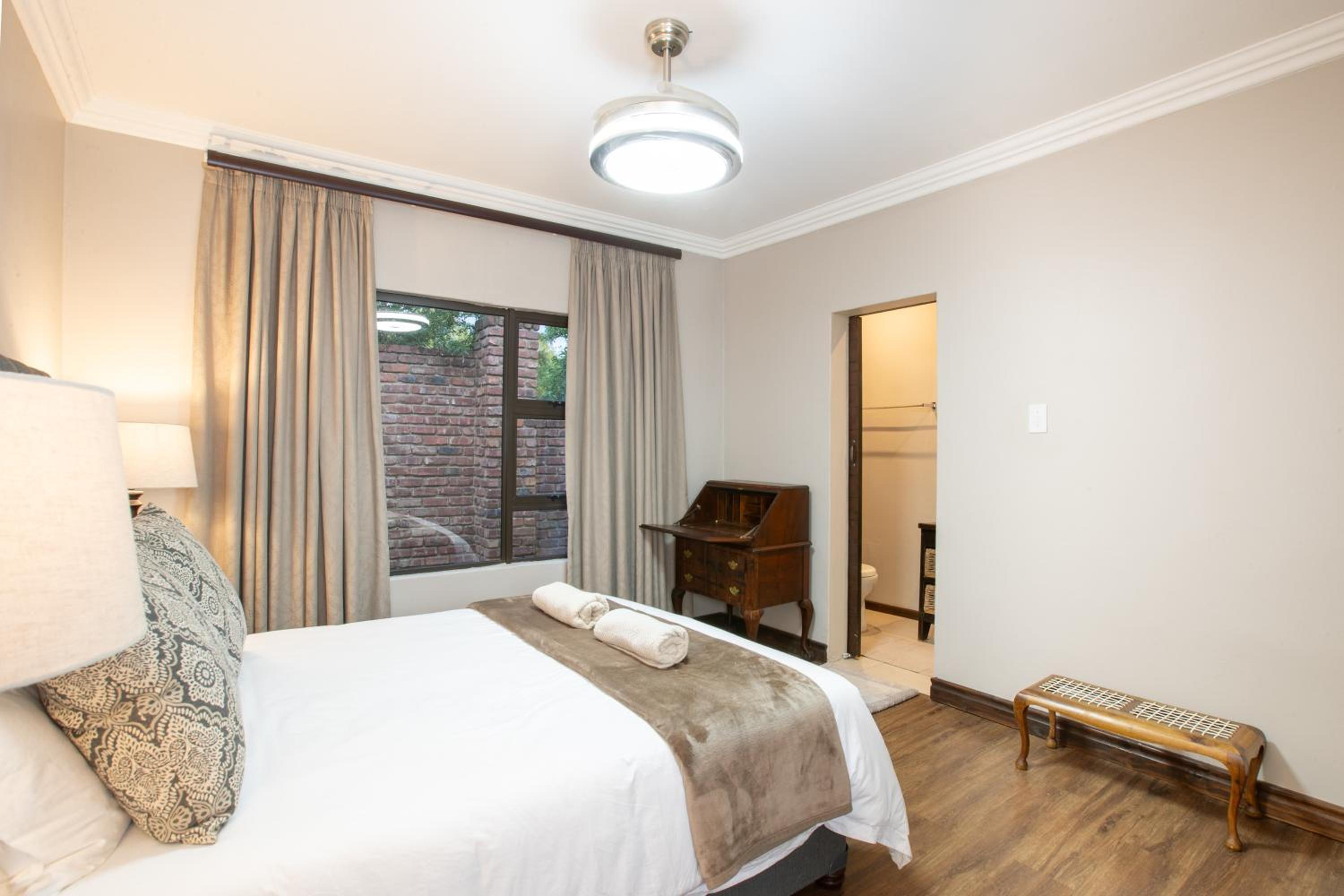 Double Room with Private Bathroom photo 2