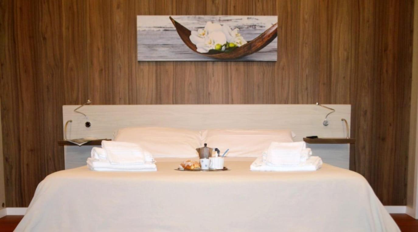 Double Room - Photo 2