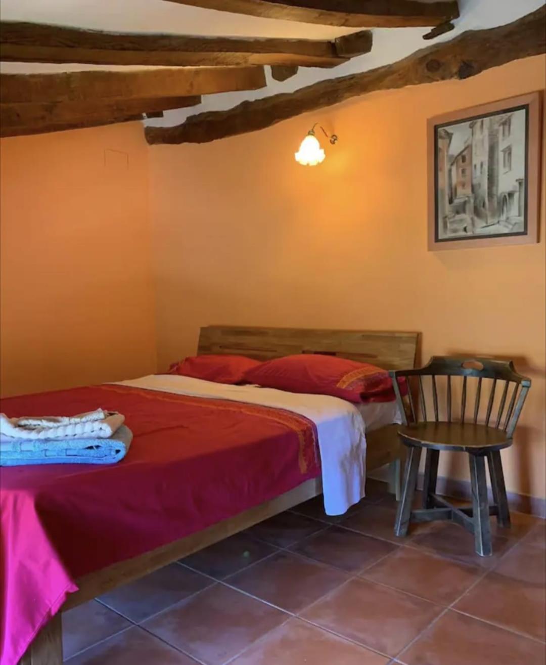 Casa de cuatro habitaciones