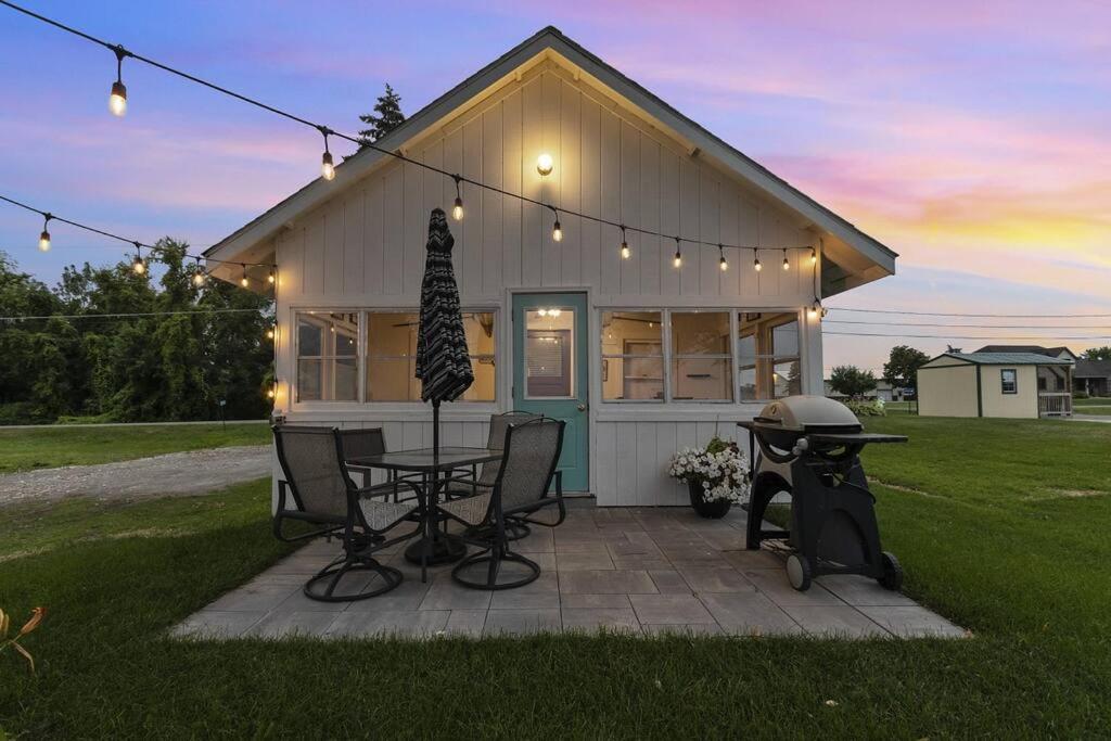 Two-Bedroom House photo 2