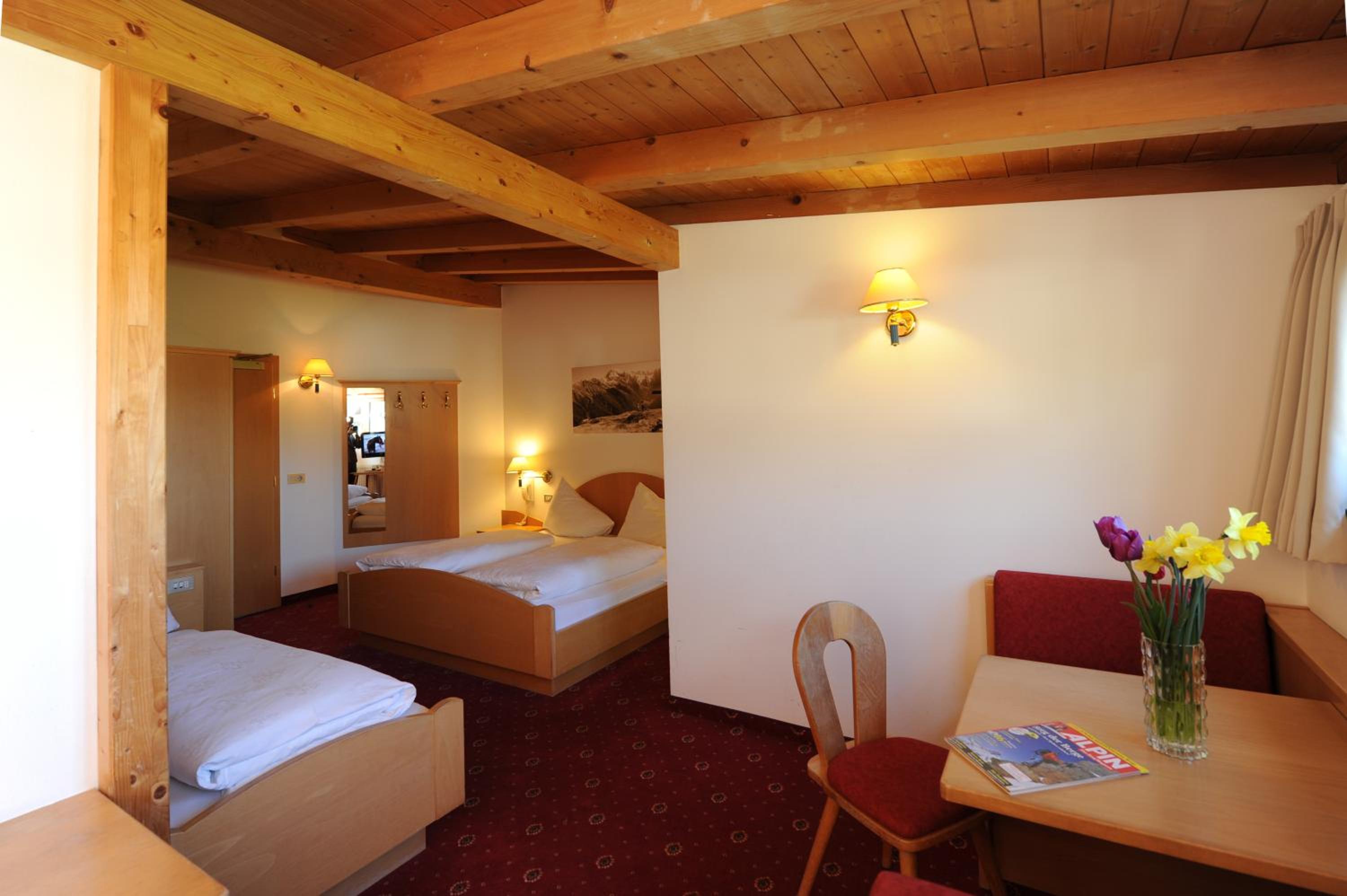 Classic Triple Room - Photo 3