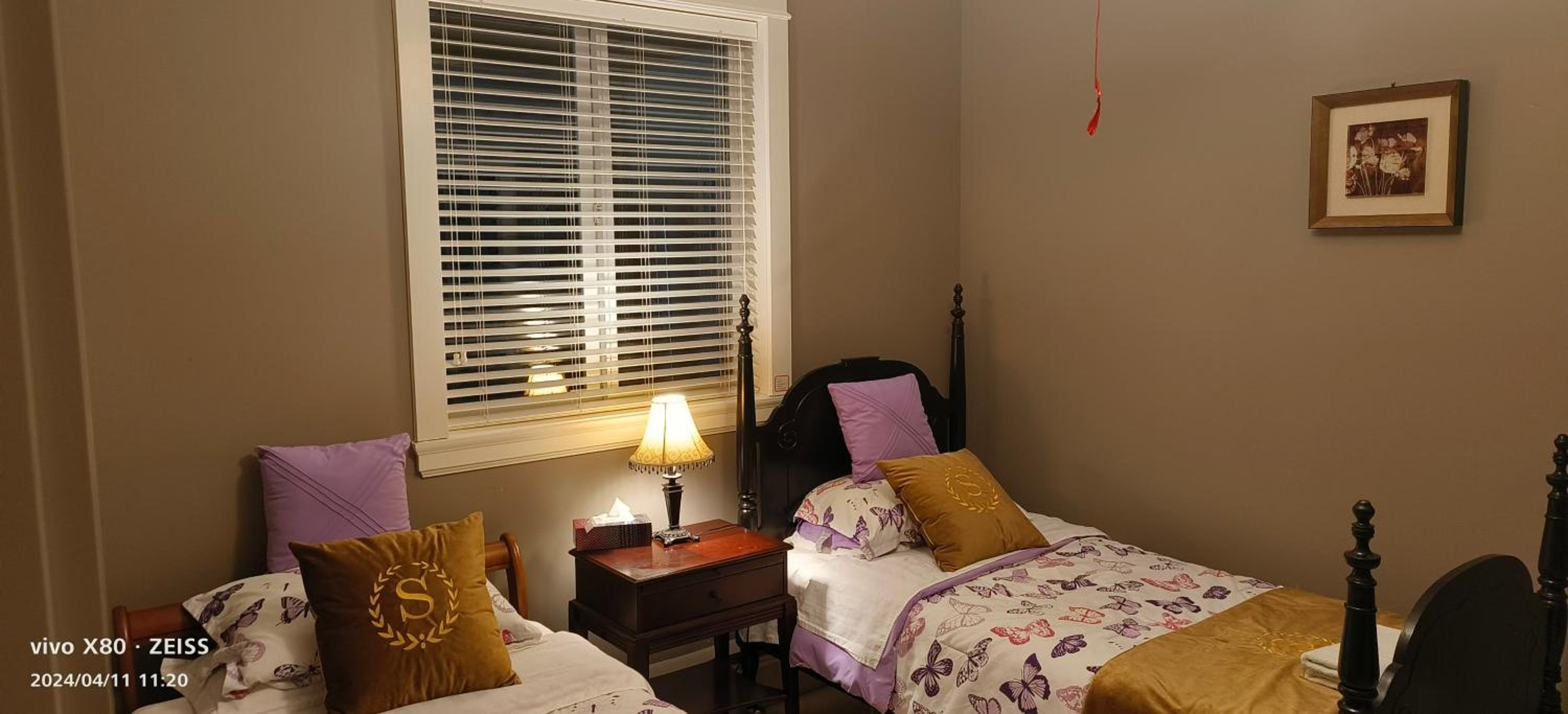 Twin Room with Private External Bathroom