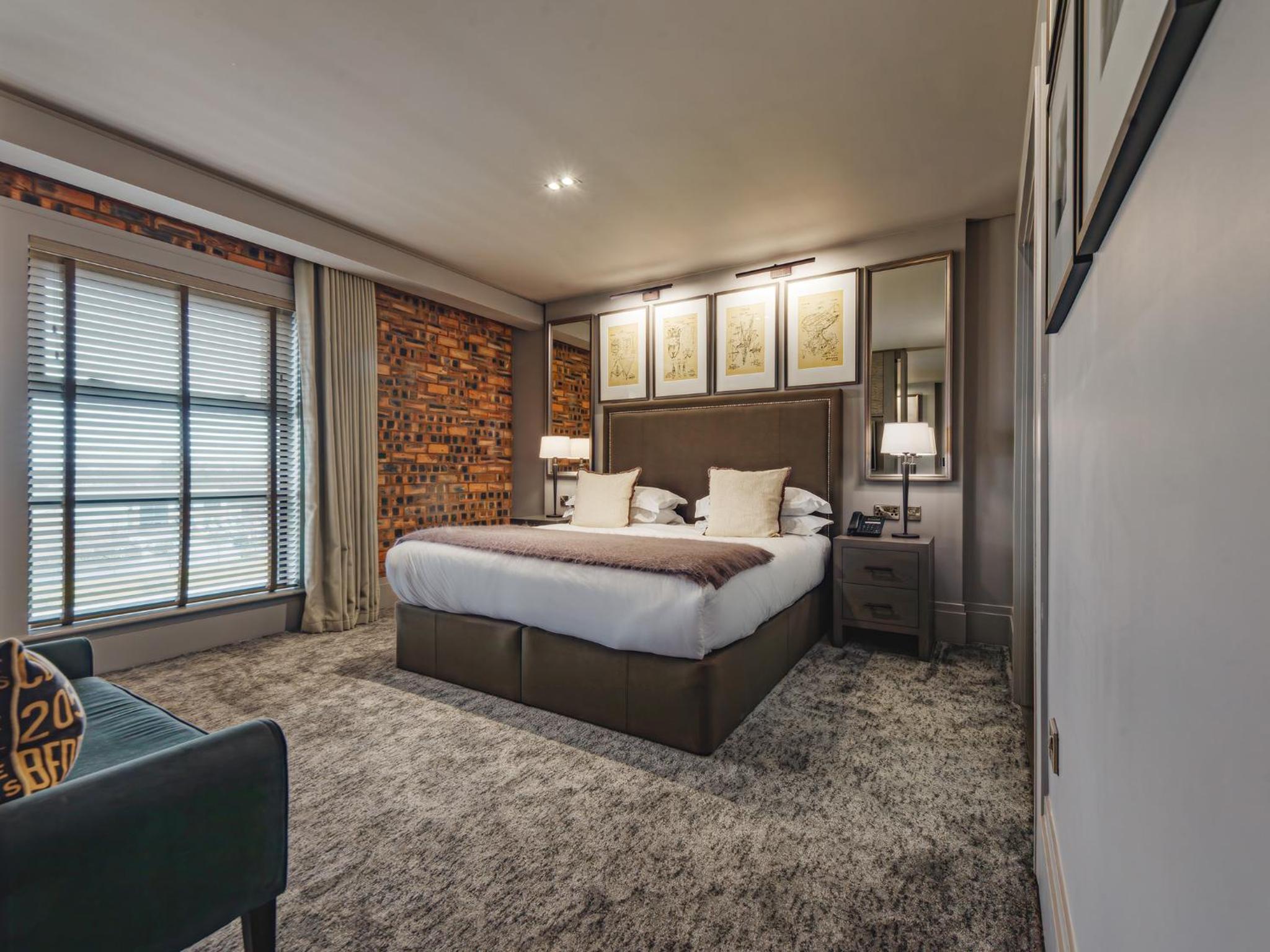 Deluxe Suite - Photo 1