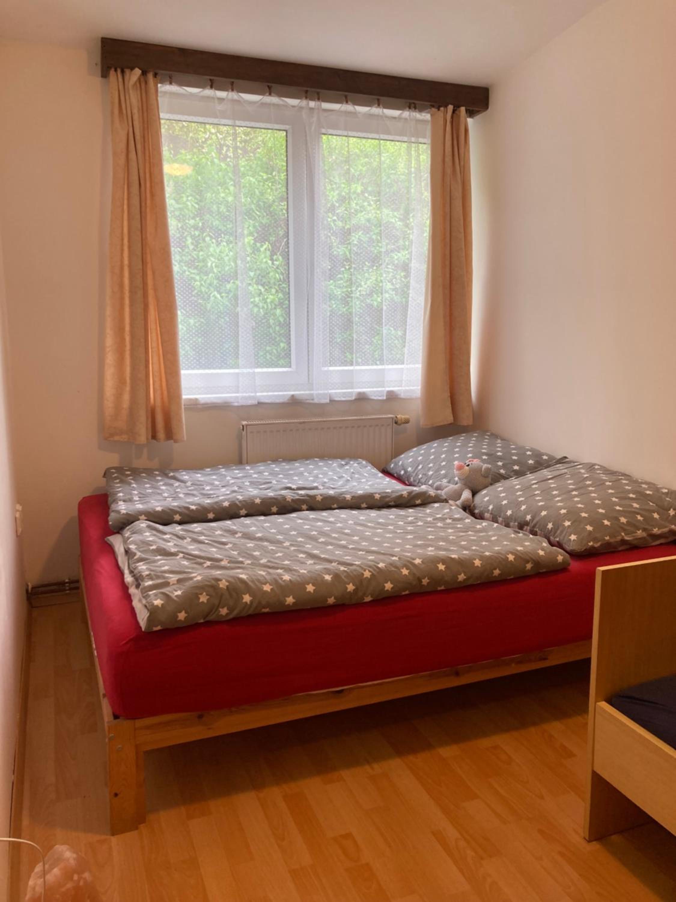 One-Bedroom Apartment - Non-Smoking photo 1