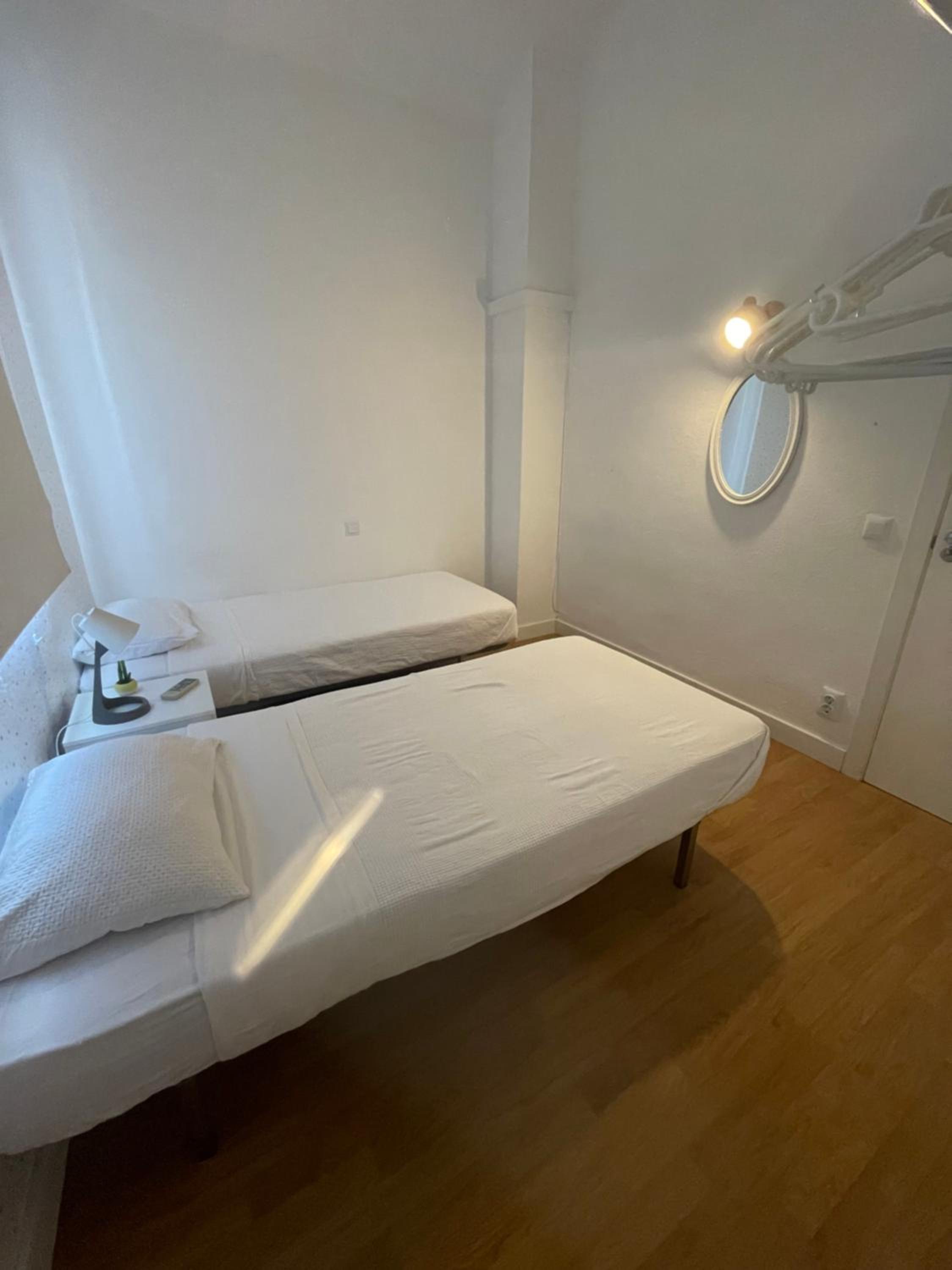 Habitación Doble con Baño Compartido