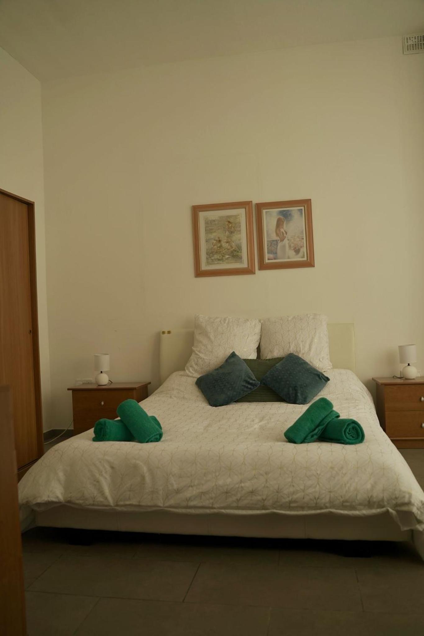 Two-Bedroom Apartment photo 2