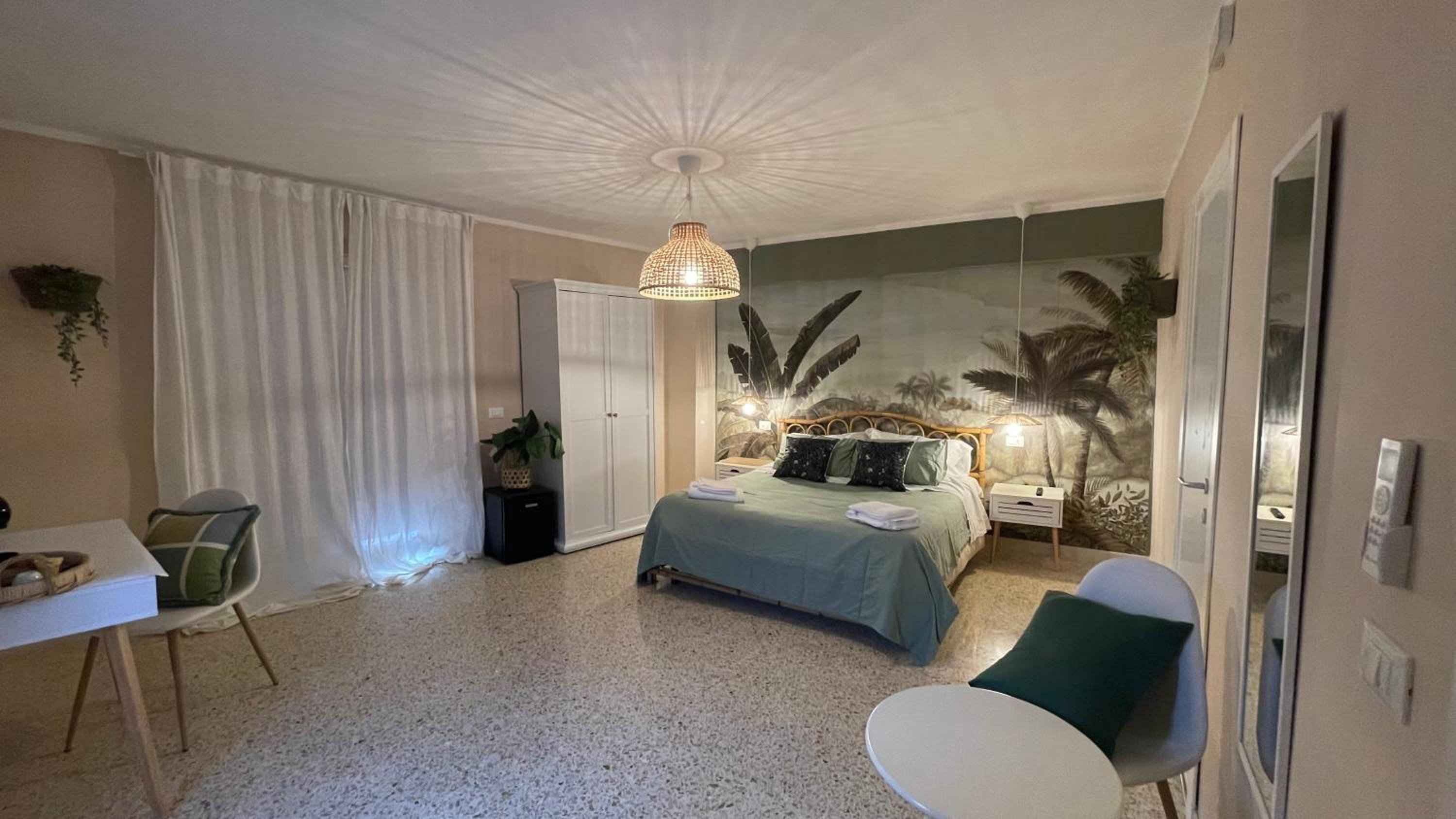 Double Room with Balcony (3 Adults) photo 3