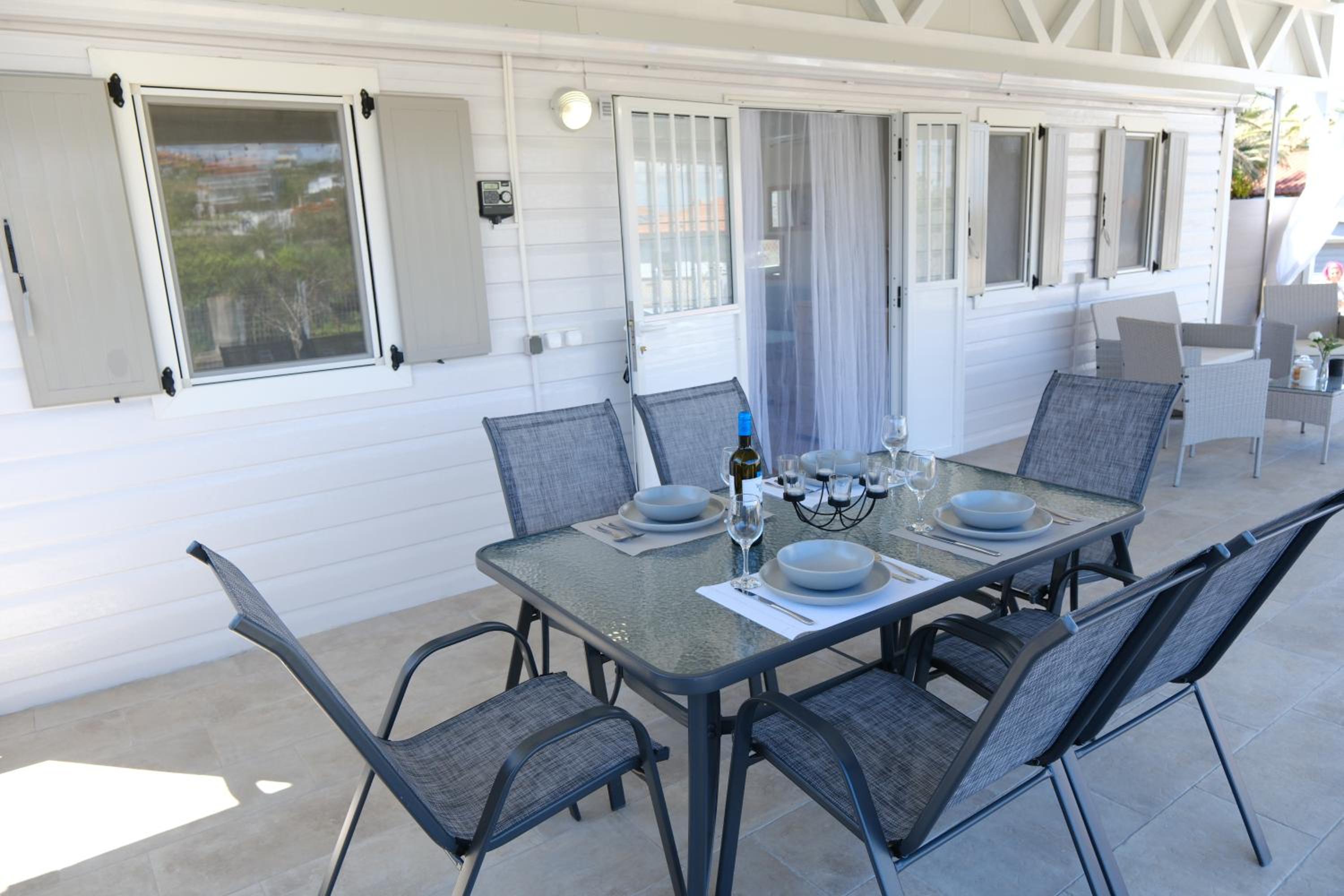 Three-Bedroom Holiday Home photo 3