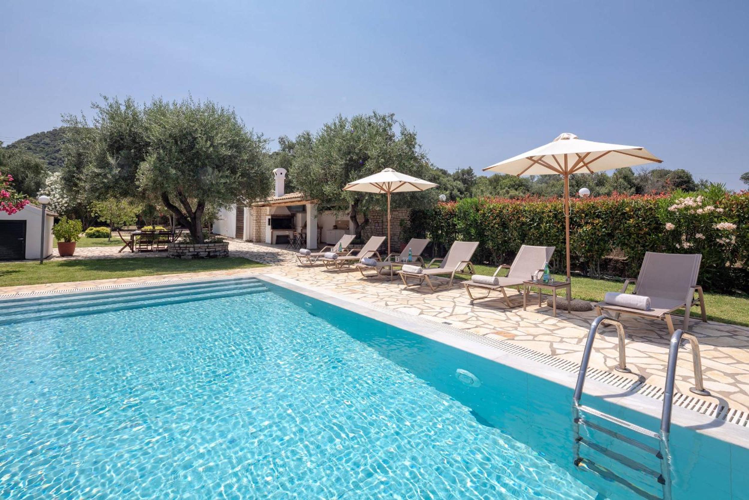 Villa with Private Pool photo 2