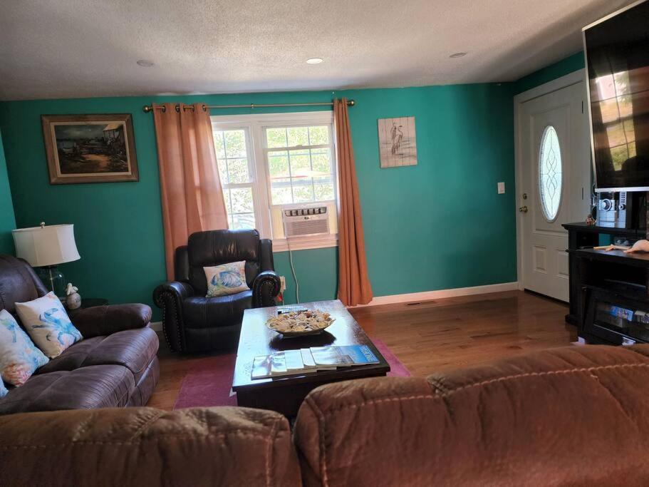 Two-Bedroom House photo 3