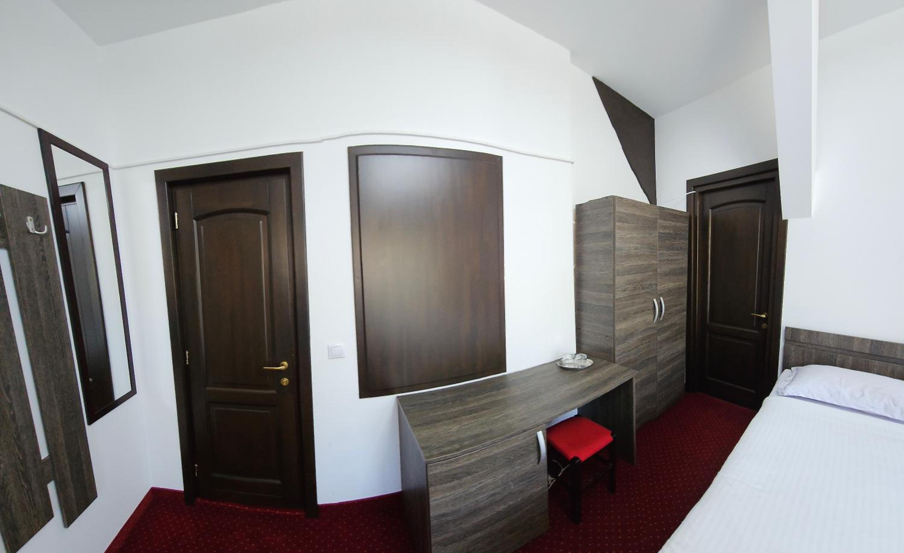 Deluxe Double Room with Balcony photo 1