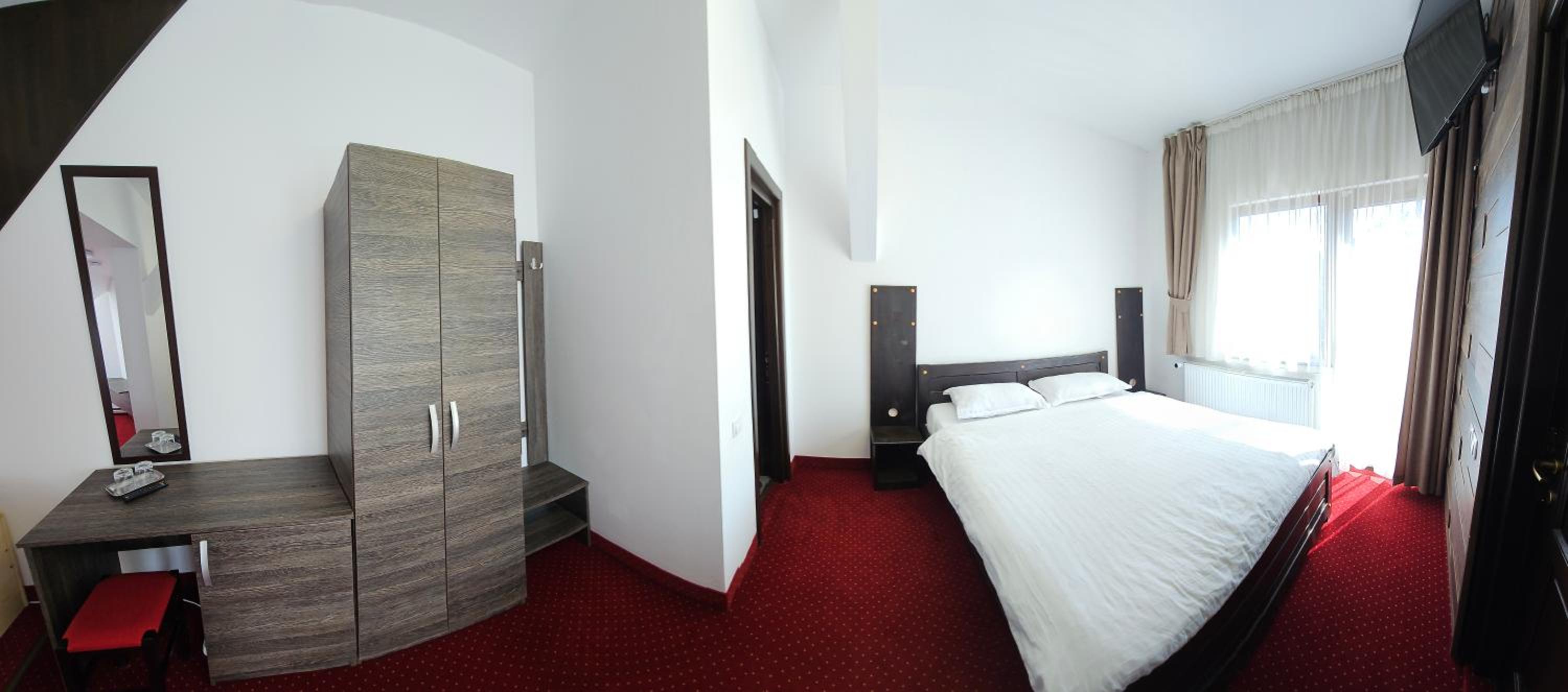 Double Room with Private Bathroom photo 1