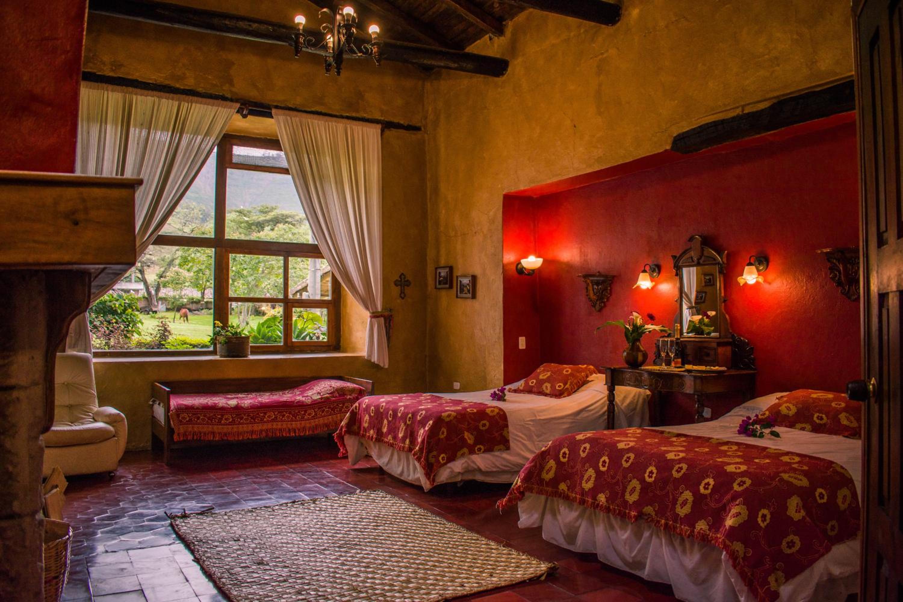 Deluxe Queen Room with Two Queen Beds photo 3