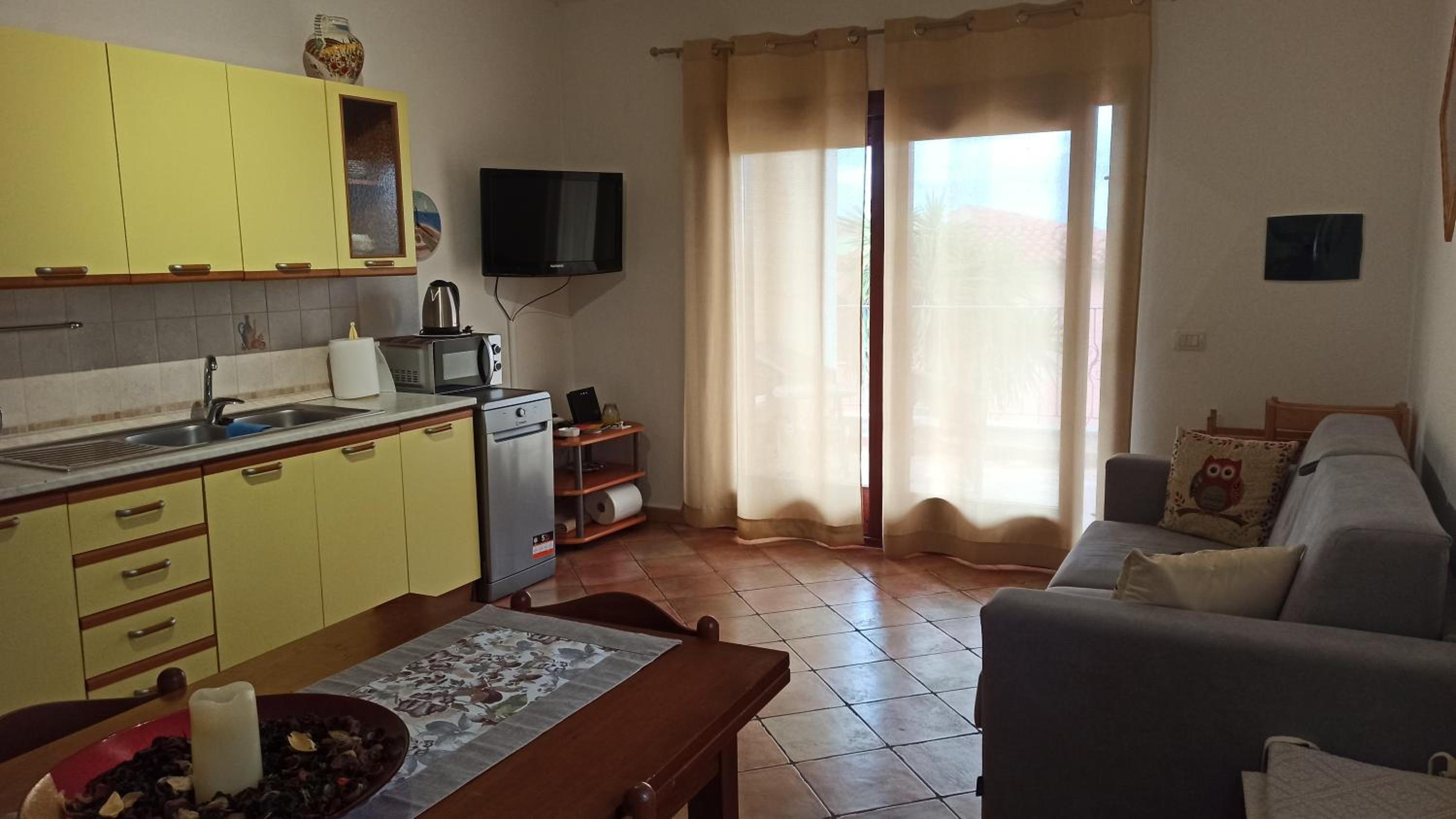Two-Bedroom House photo 2