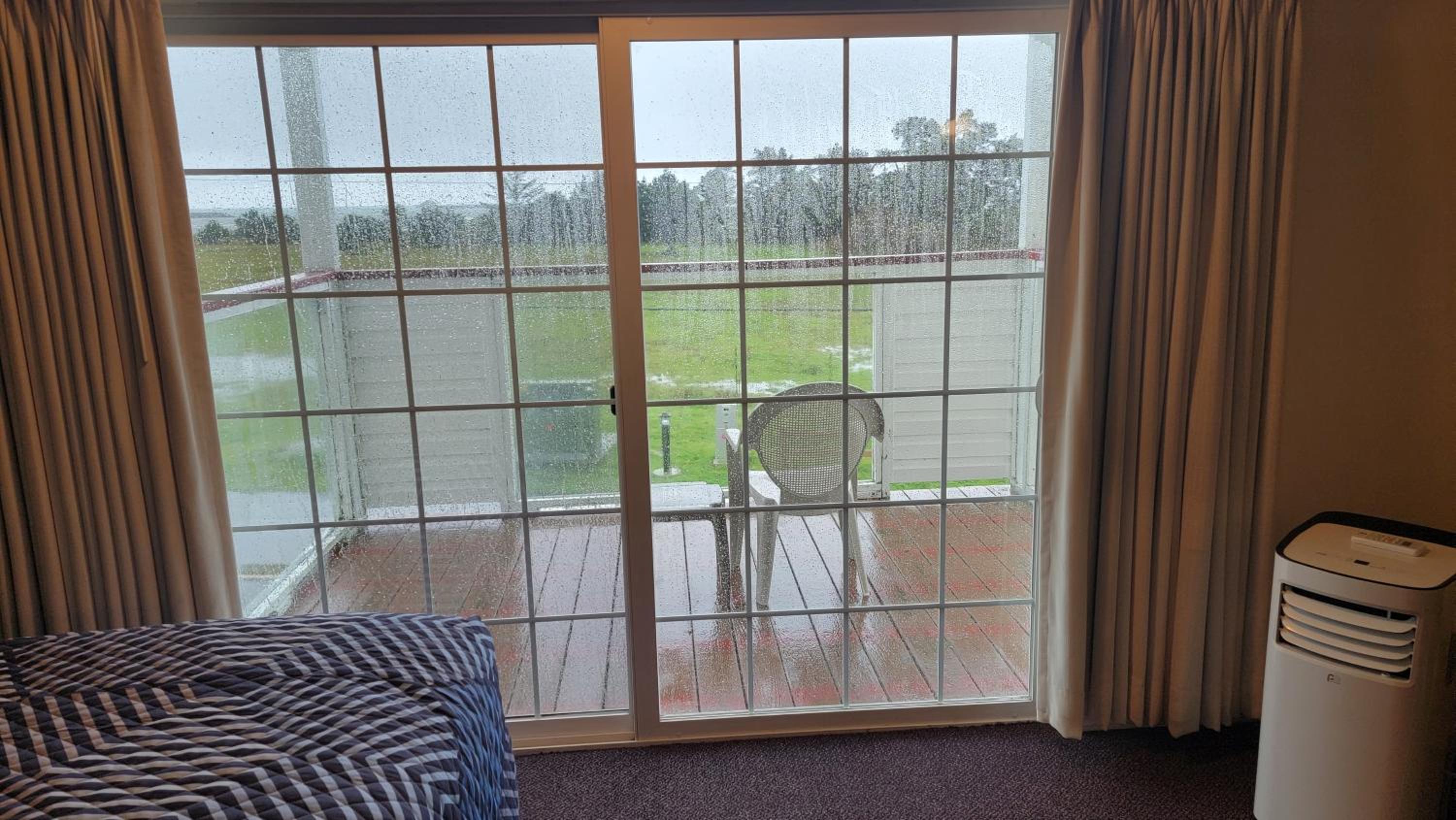 King Room with Balcony photo 2