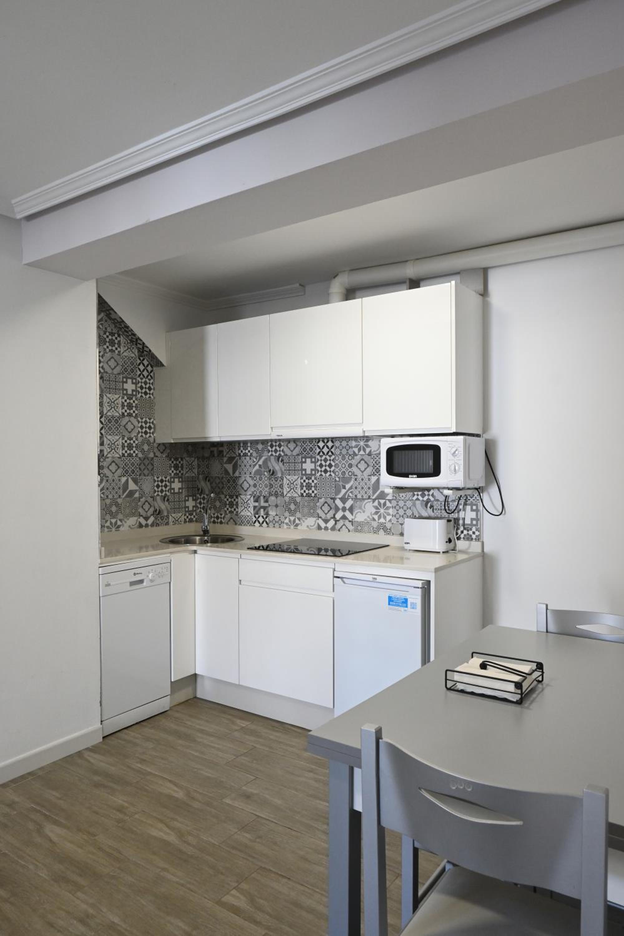 Apartment - Ground Floor photo 2