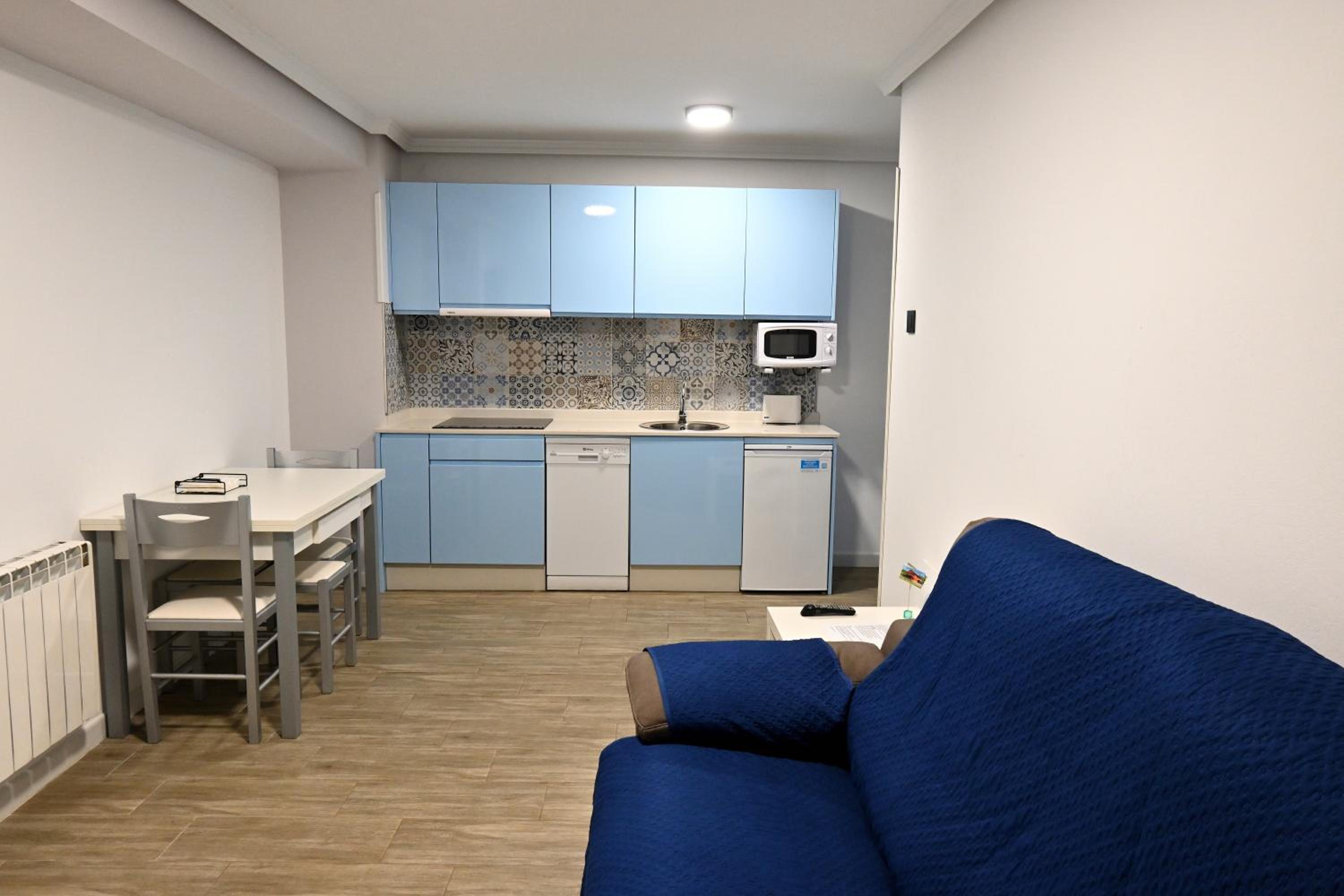 One-Bedroom Apartment 2 photo 2