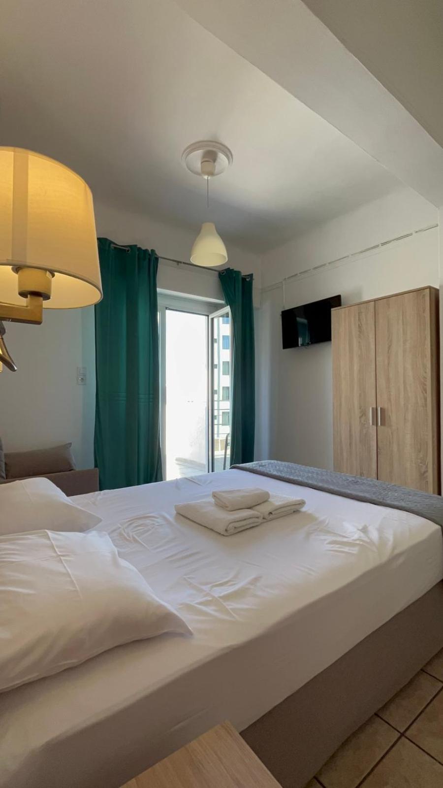 Double Room with Balcony and Sea View photo 2