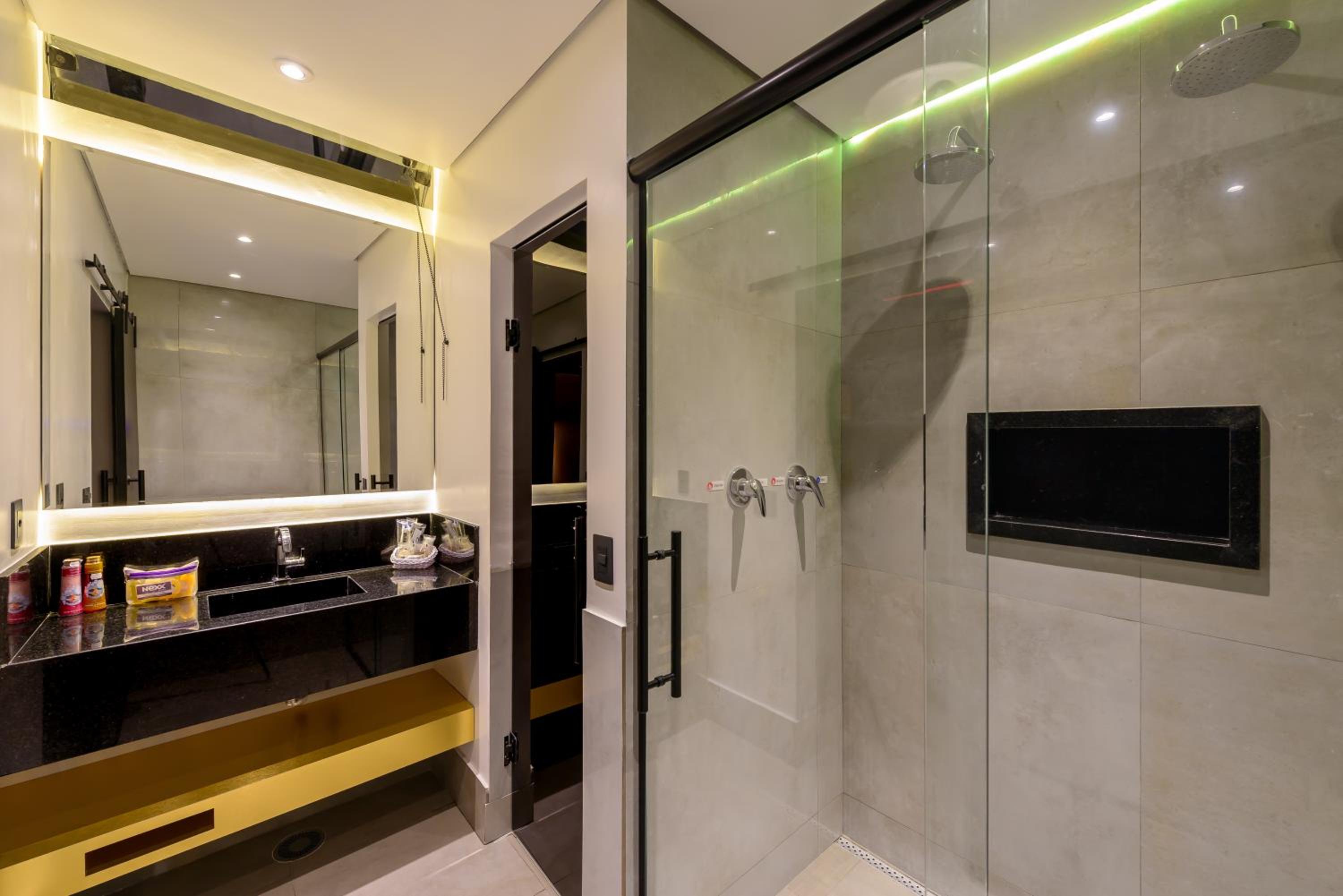 Junior Suite with Private Pool photo 3