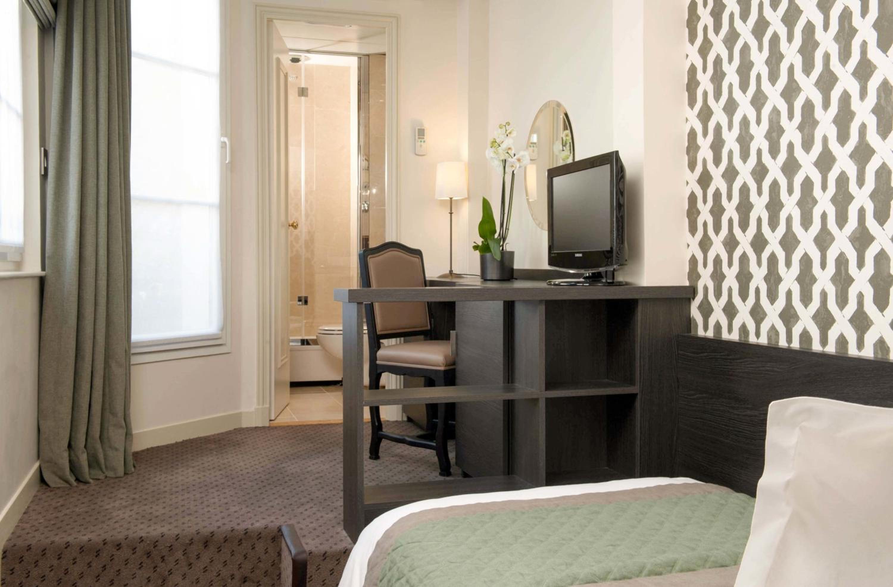 Single Room photo 3