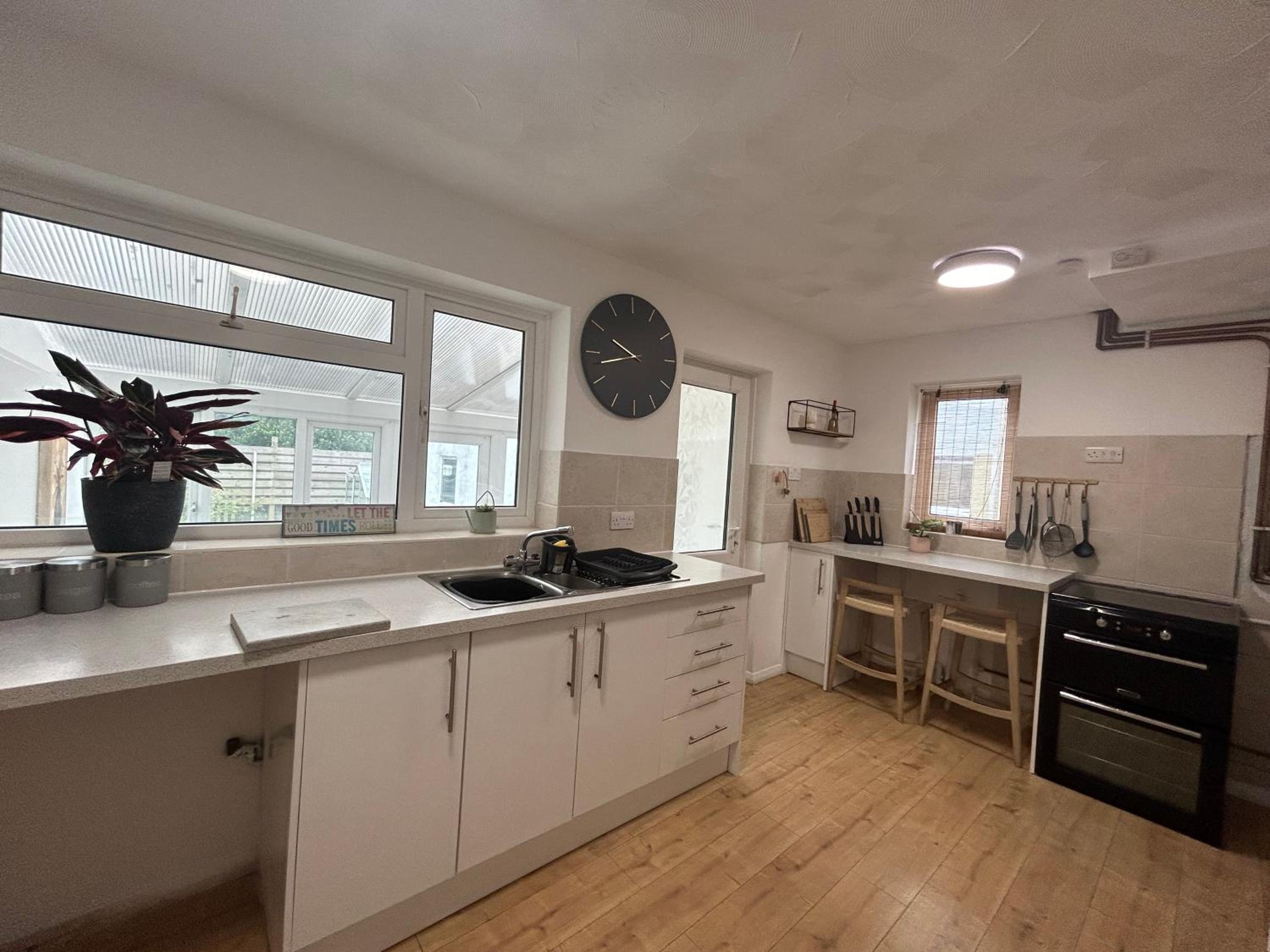 Three-Bedroom House photo 2