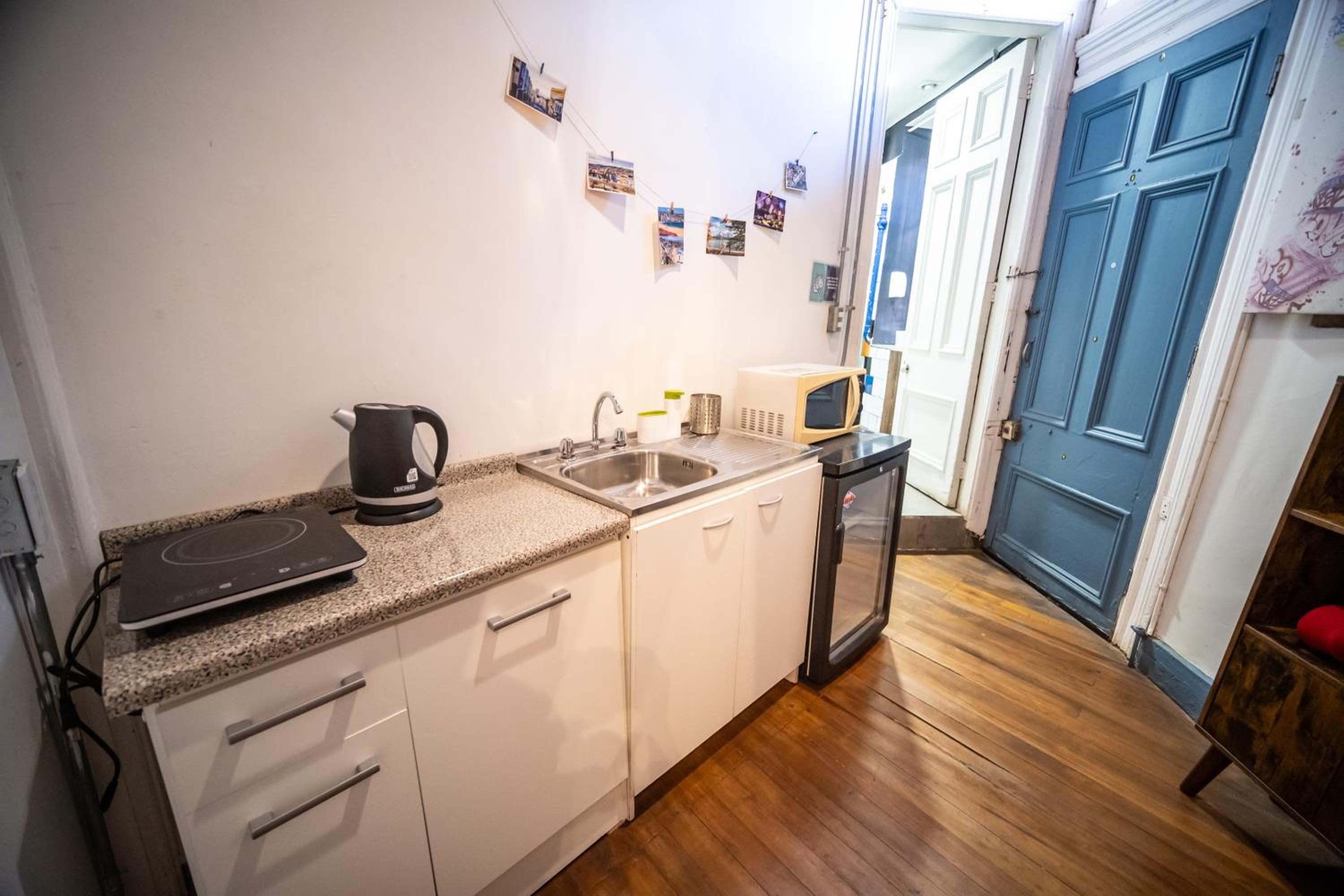 Double Room with Private Bathroom photo 2