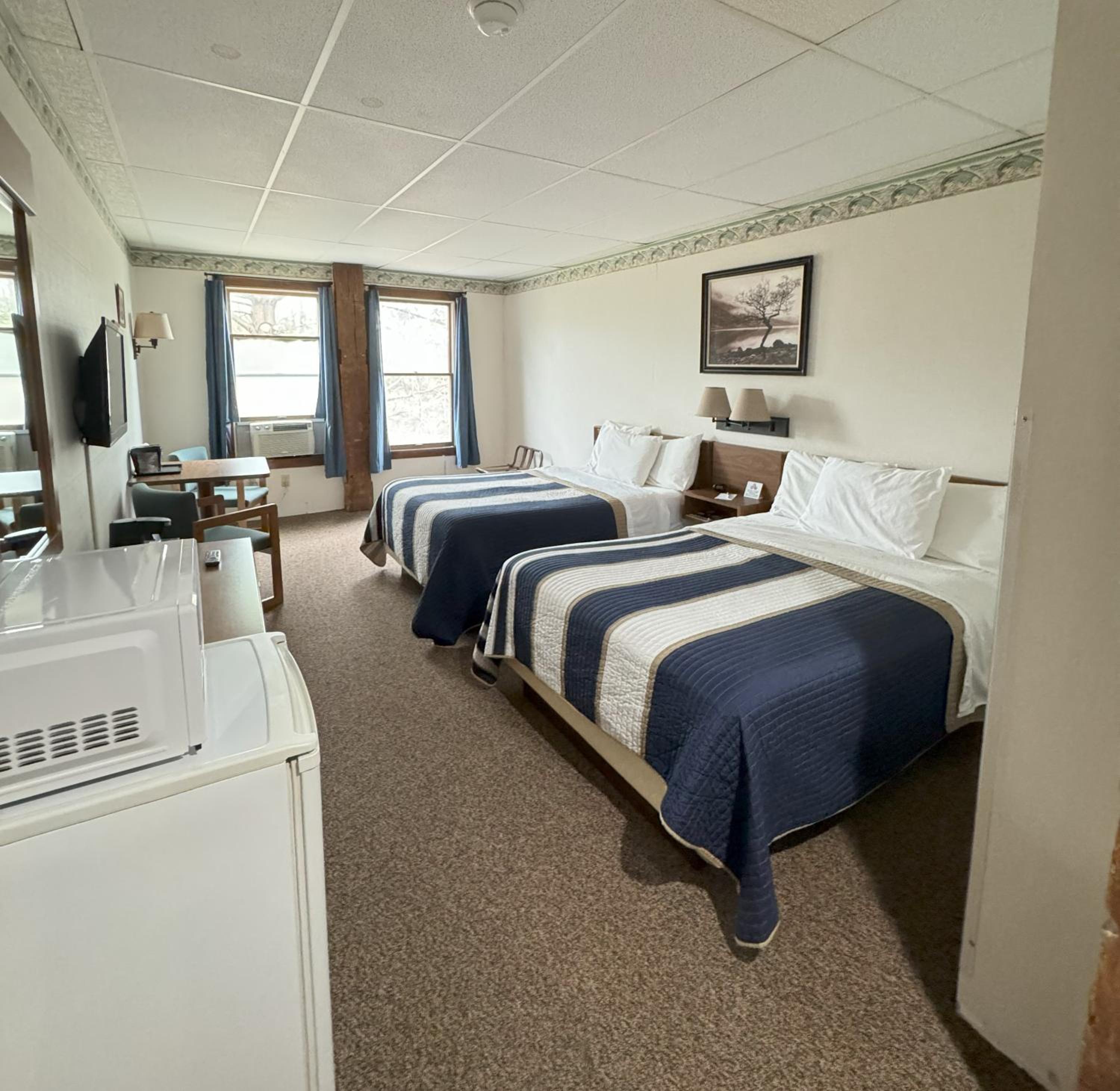 Double Room with Two Double Beds photo 1