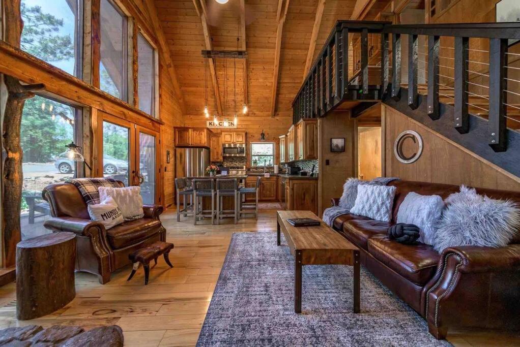 Three-Bedroom Chalet photo 1