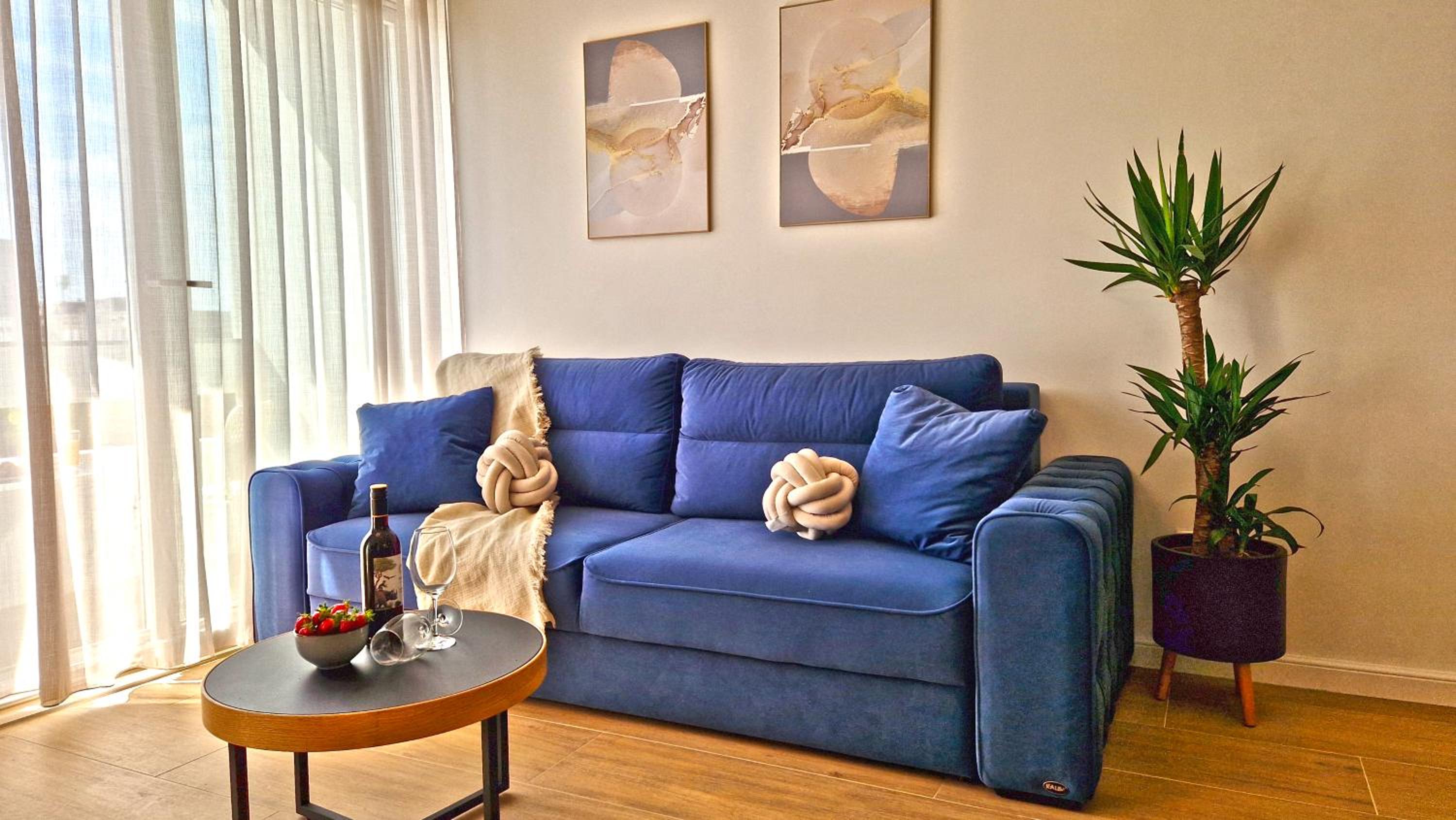 One-Bedroom Apartment
