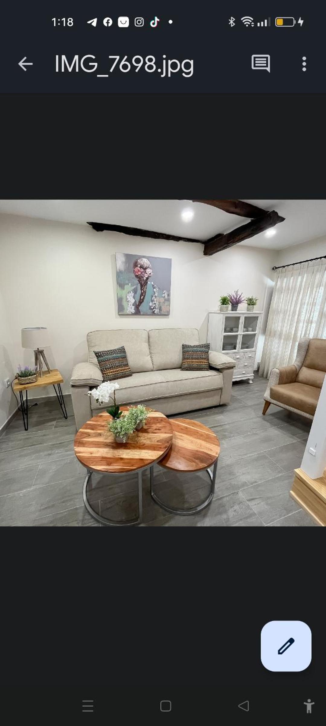 One-Bedroom House photo 2