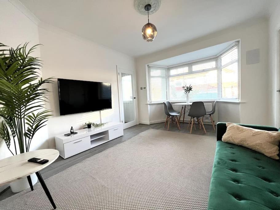 Apartment photo 1