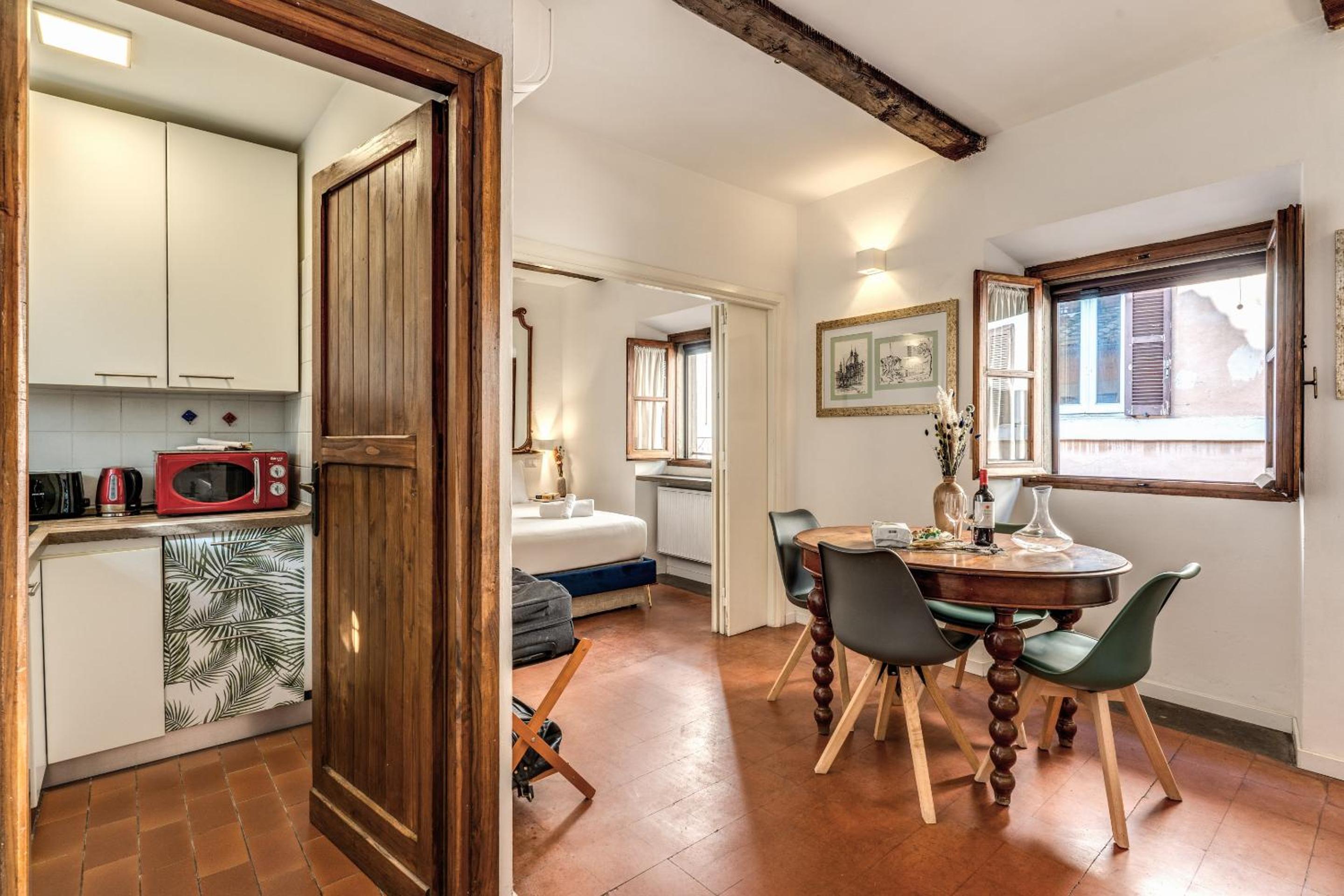 One-Bedroom Apartment with Terrace photo 1