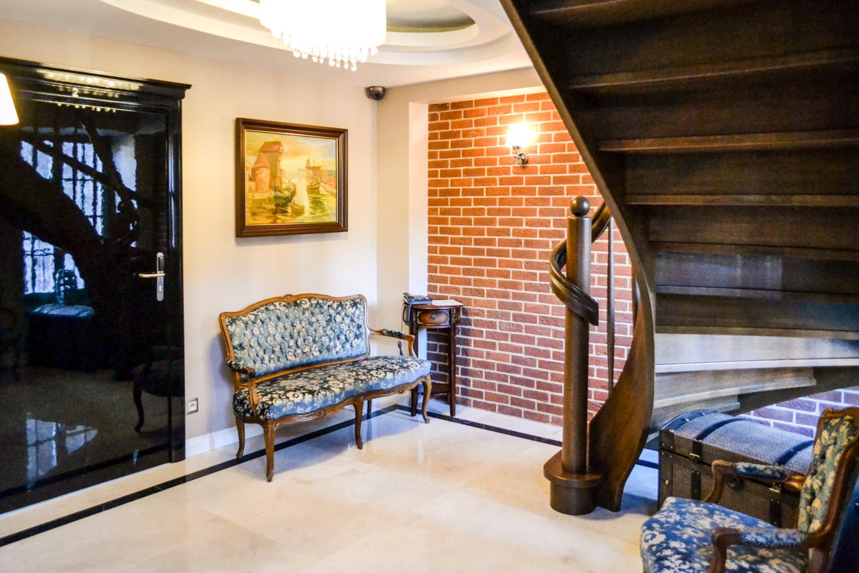Superior Suite - Photo 1