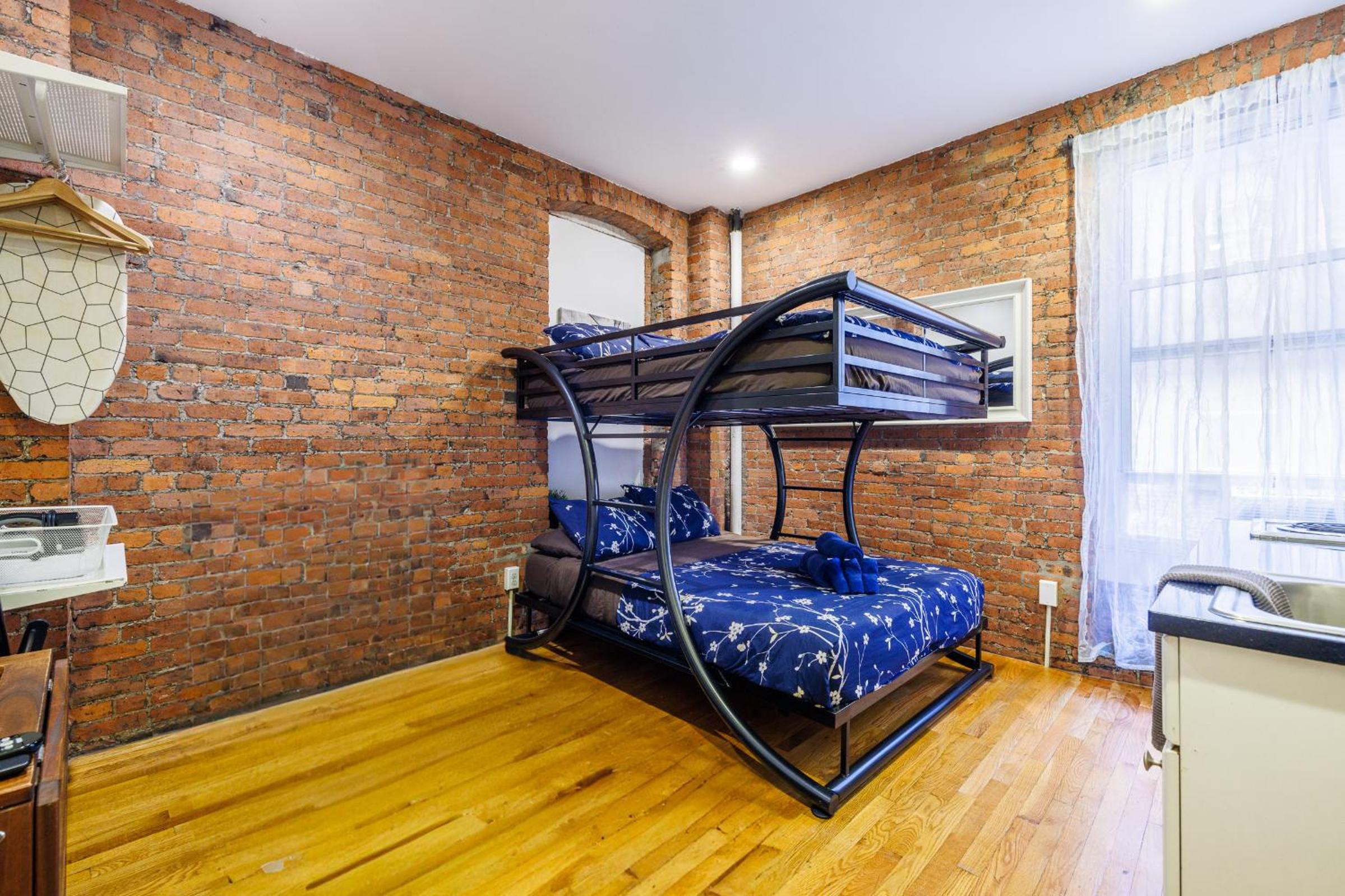 Studio Apartment photo 2