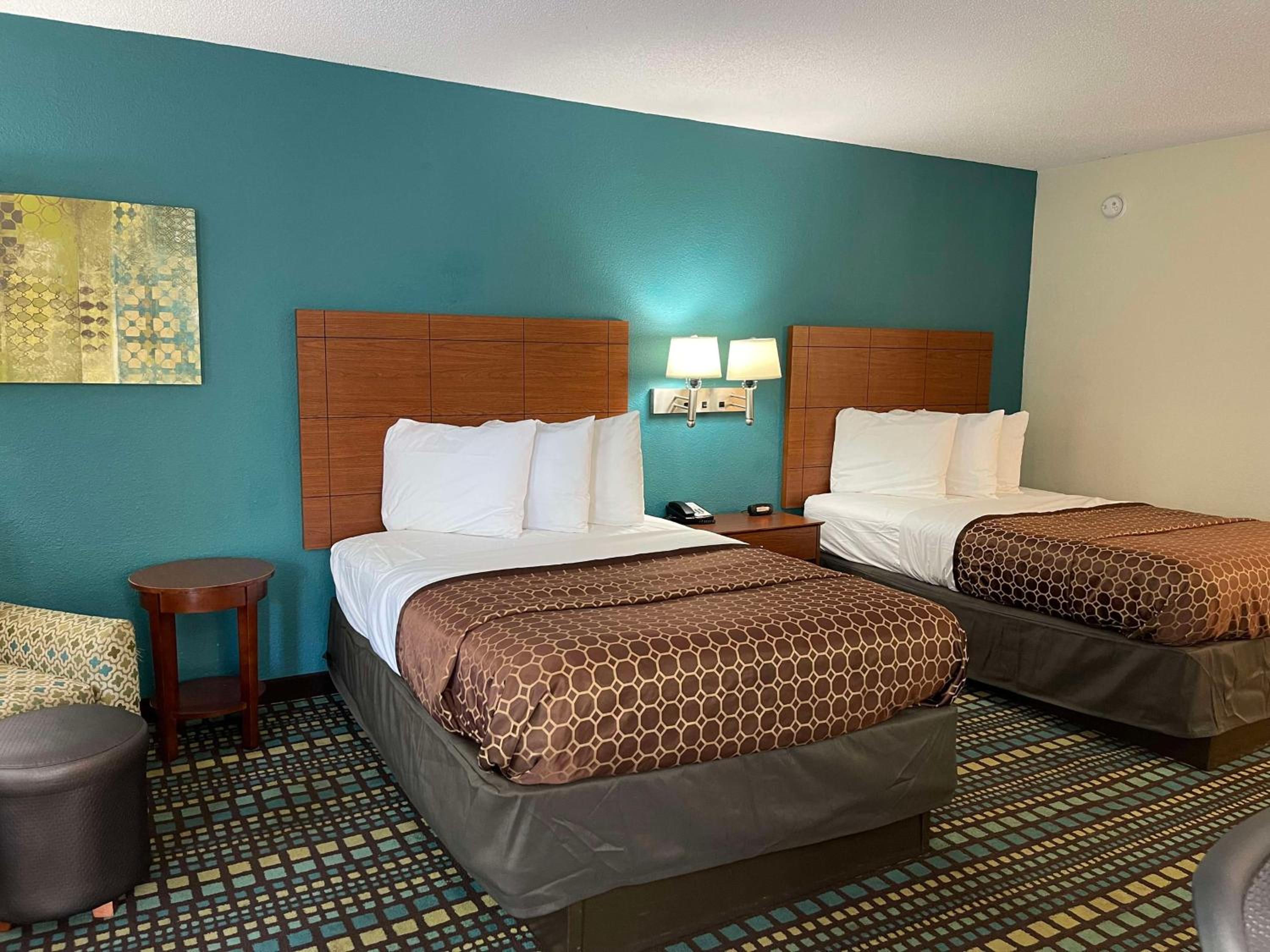Double Room with Two Double Beds - Smoking - Photo 1