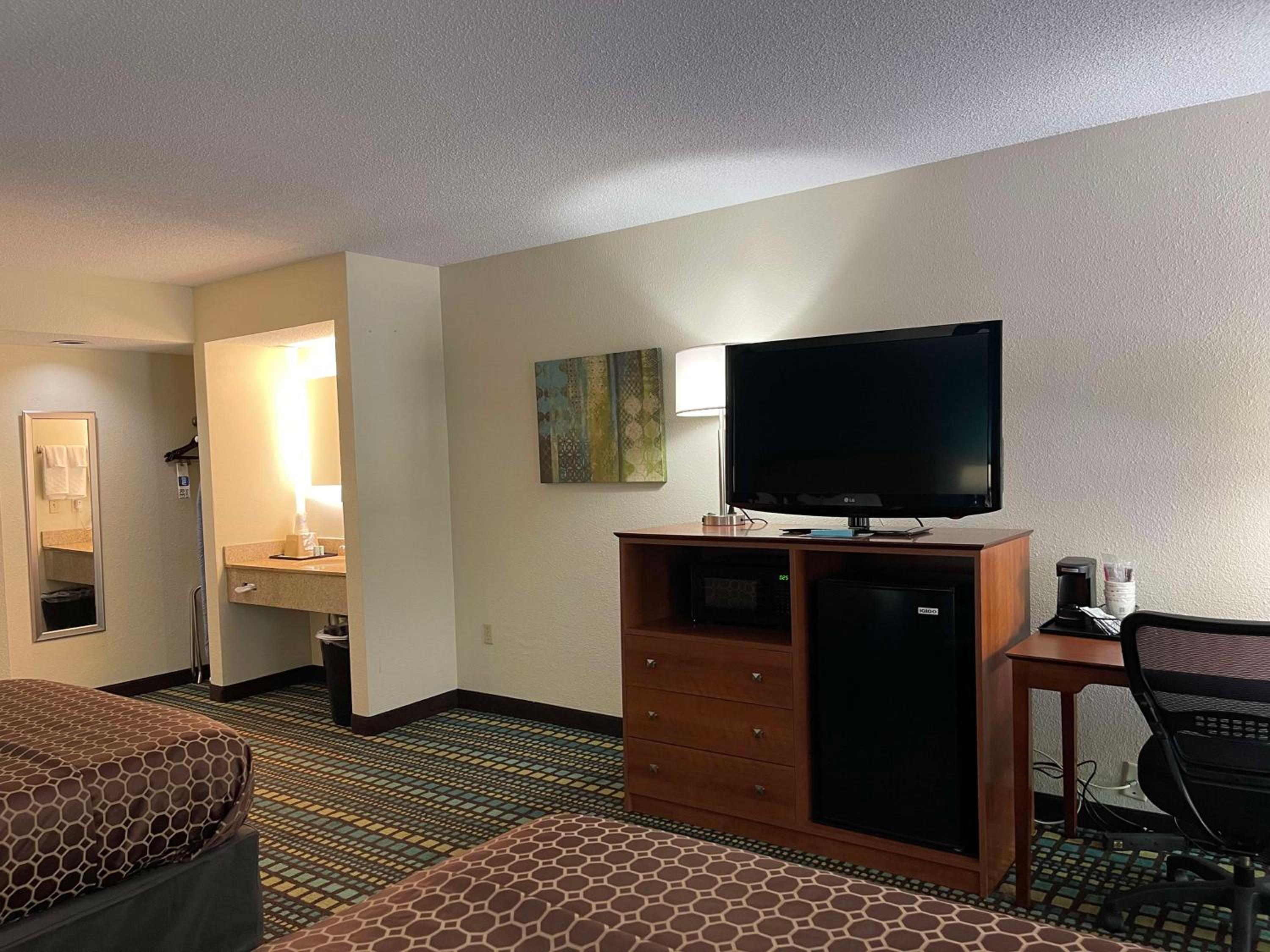 Double Room with Two Double Beds - Smoking - Photo 2