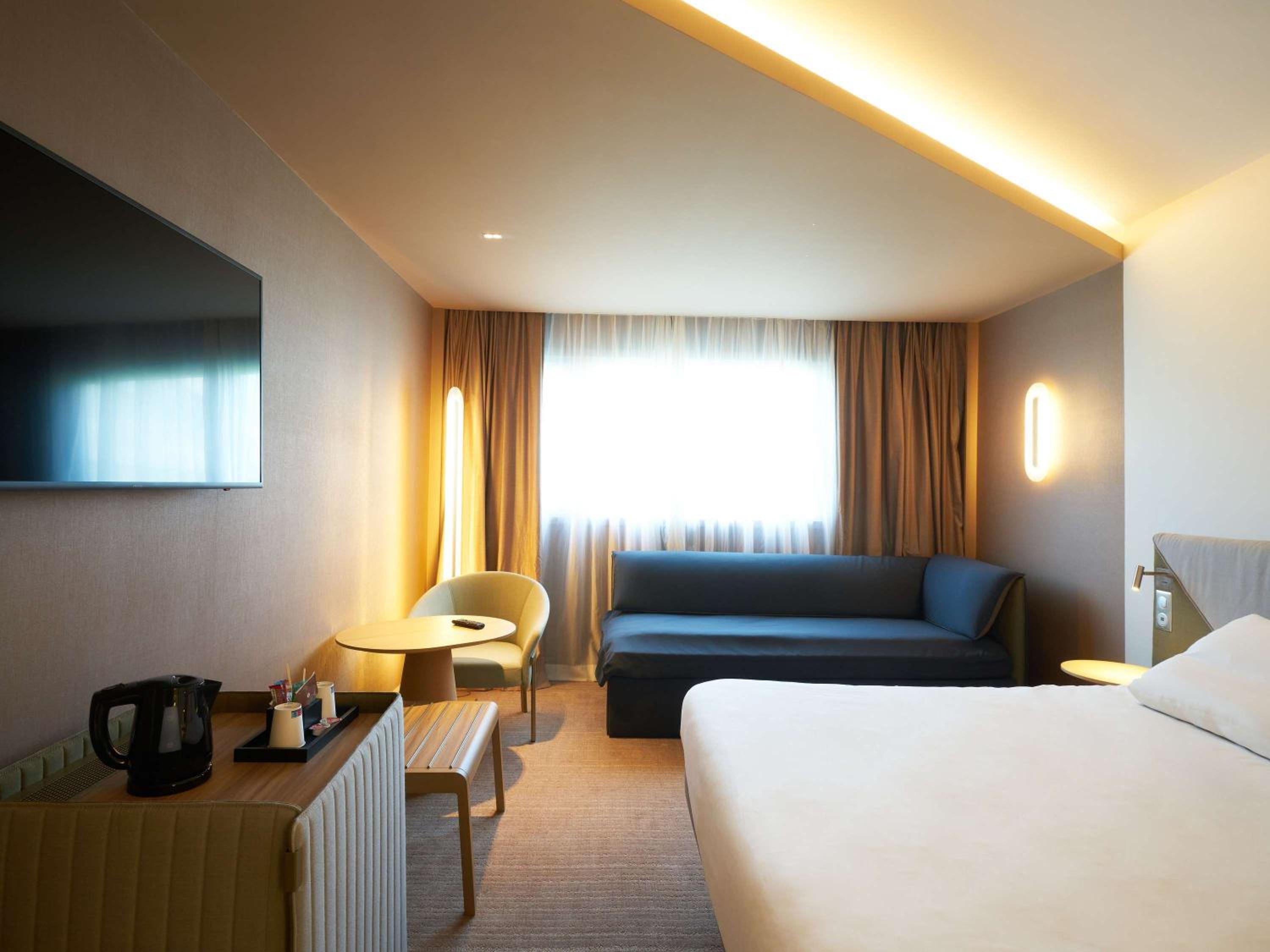 Superior Family Room - 1 double bed and 1 double sofa bed - Photo 8