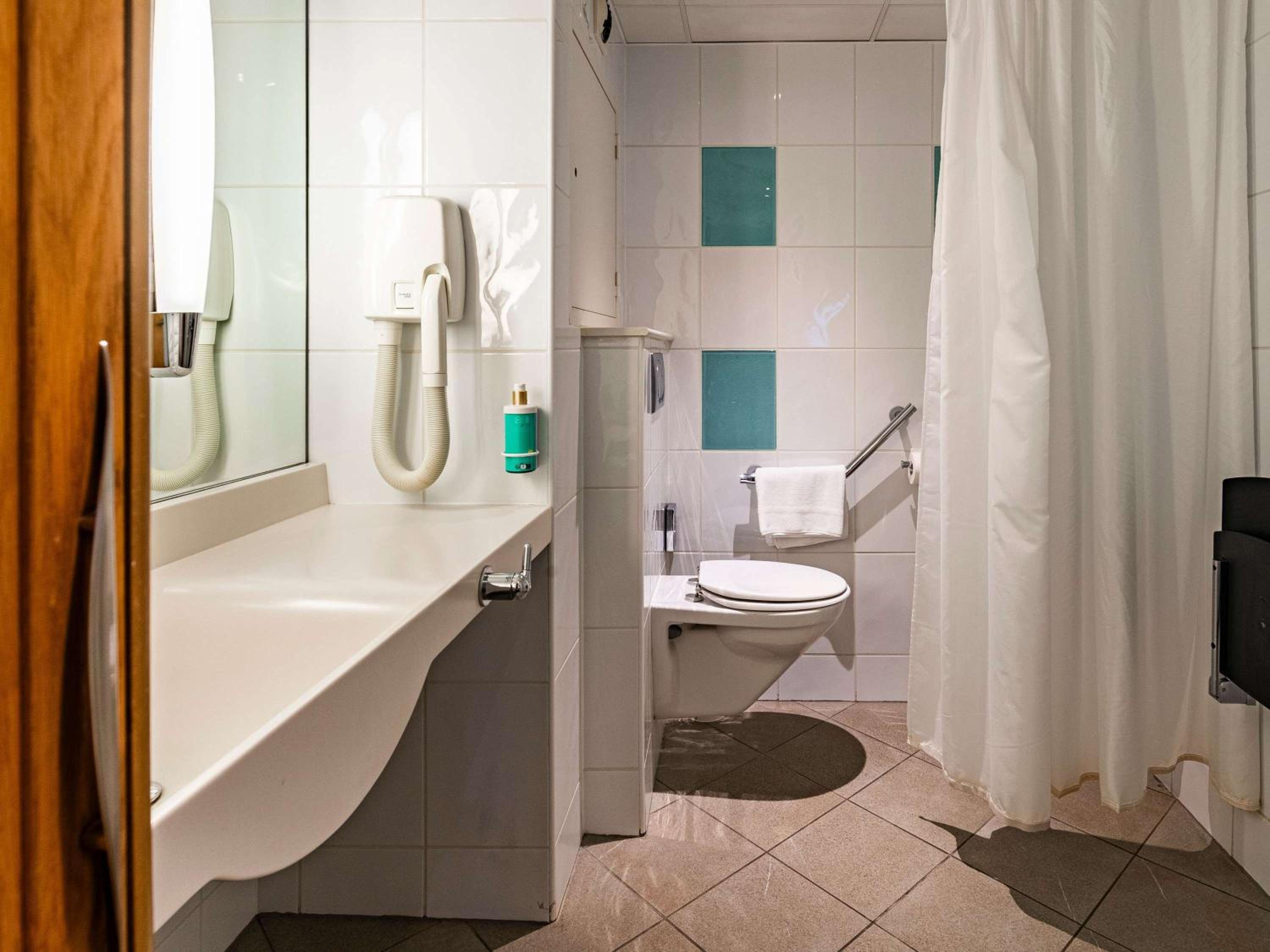 Classic Double Room - Photo 7