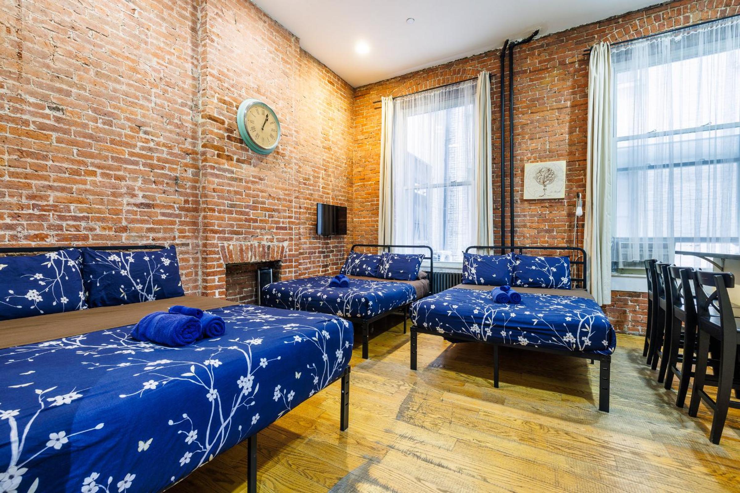 Studio Apartment photo 1