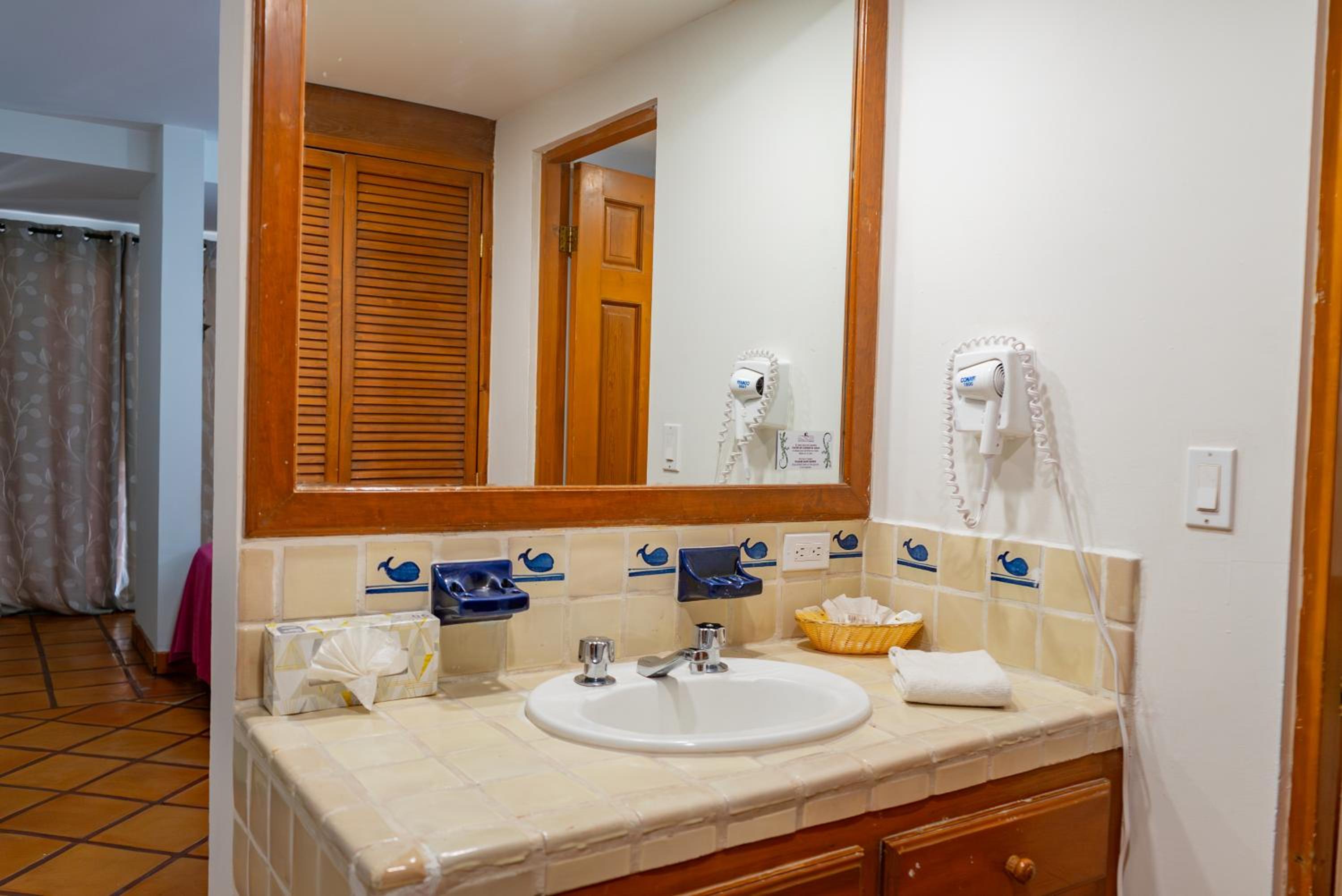 Family Suite - Photo 17