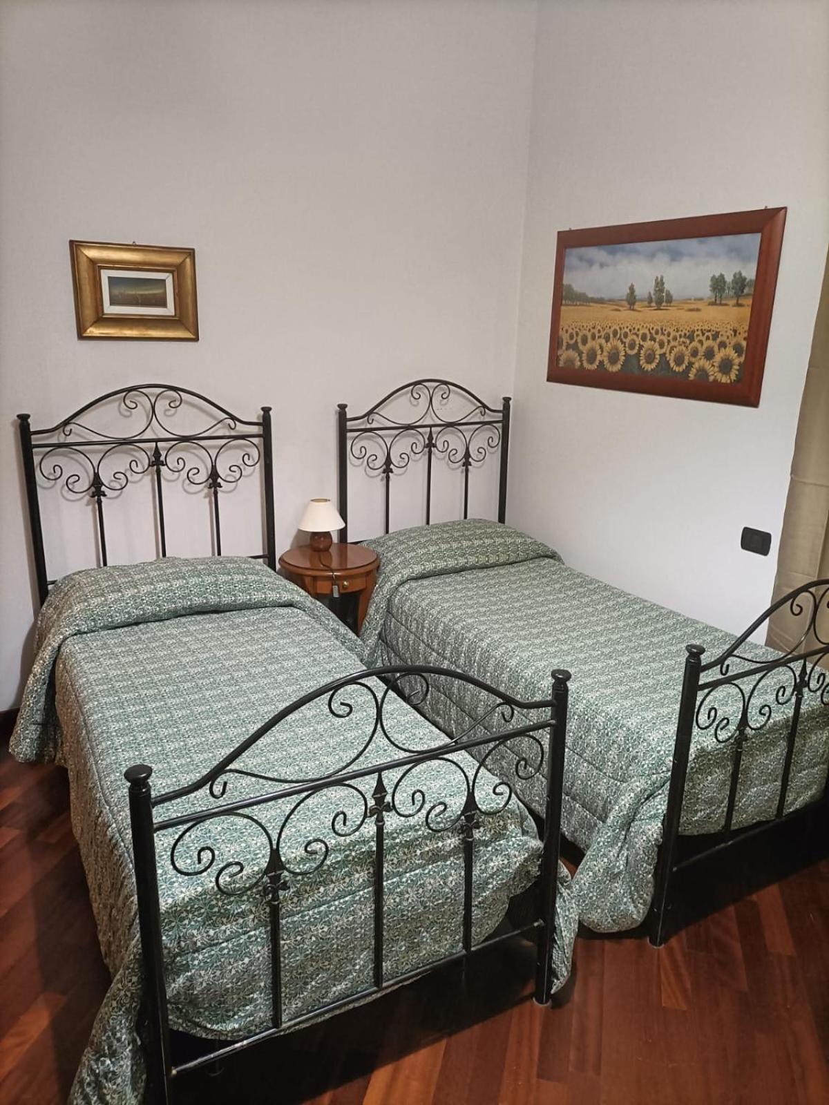 Large Double Room photo 2