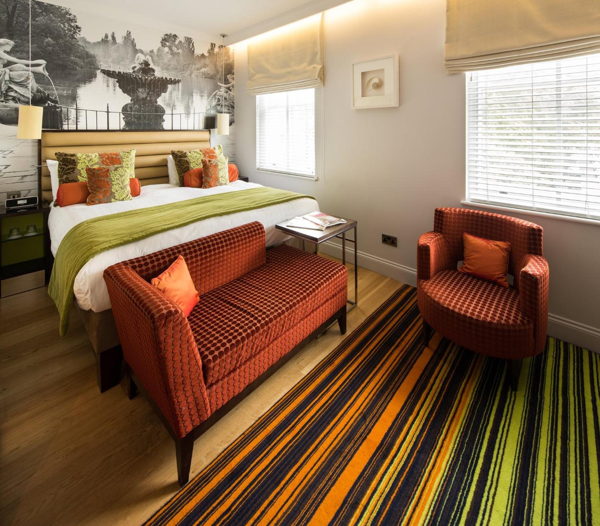 Premium King Room photo 2