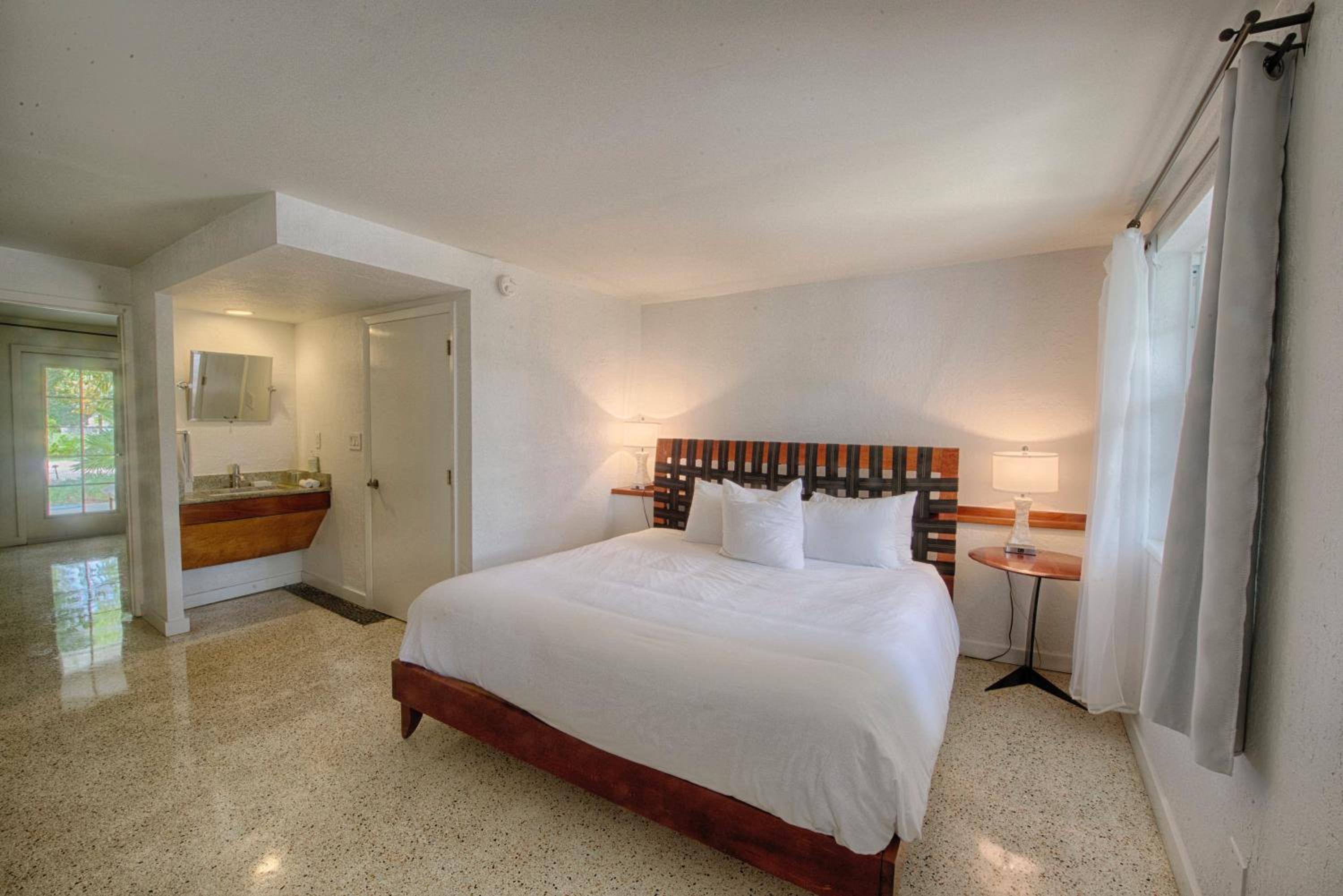 Wild Flower Suite (Garden View)