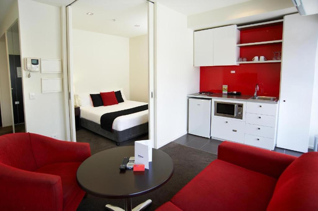 One-Bedroom Apartment - Photo 8
