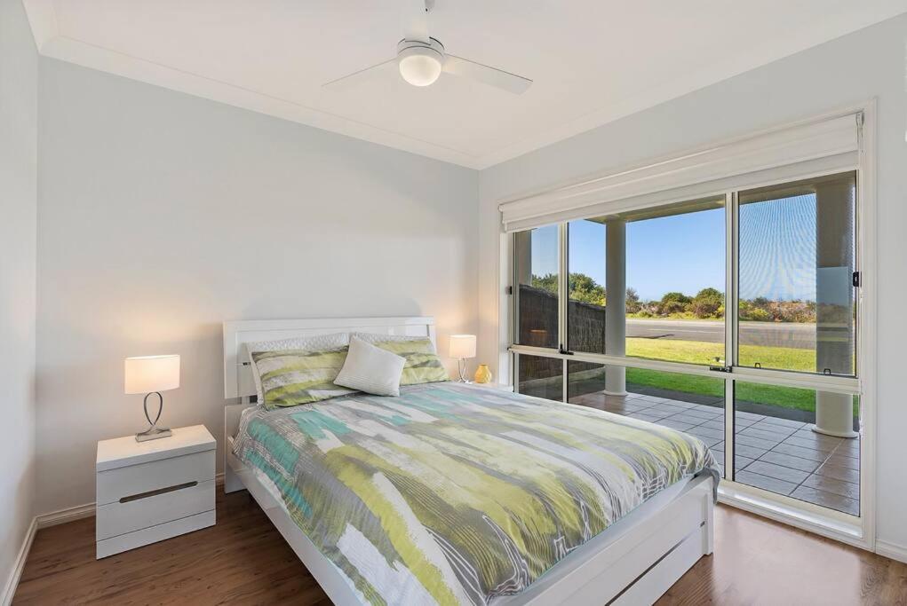 Four-Bedroom House photo 1
