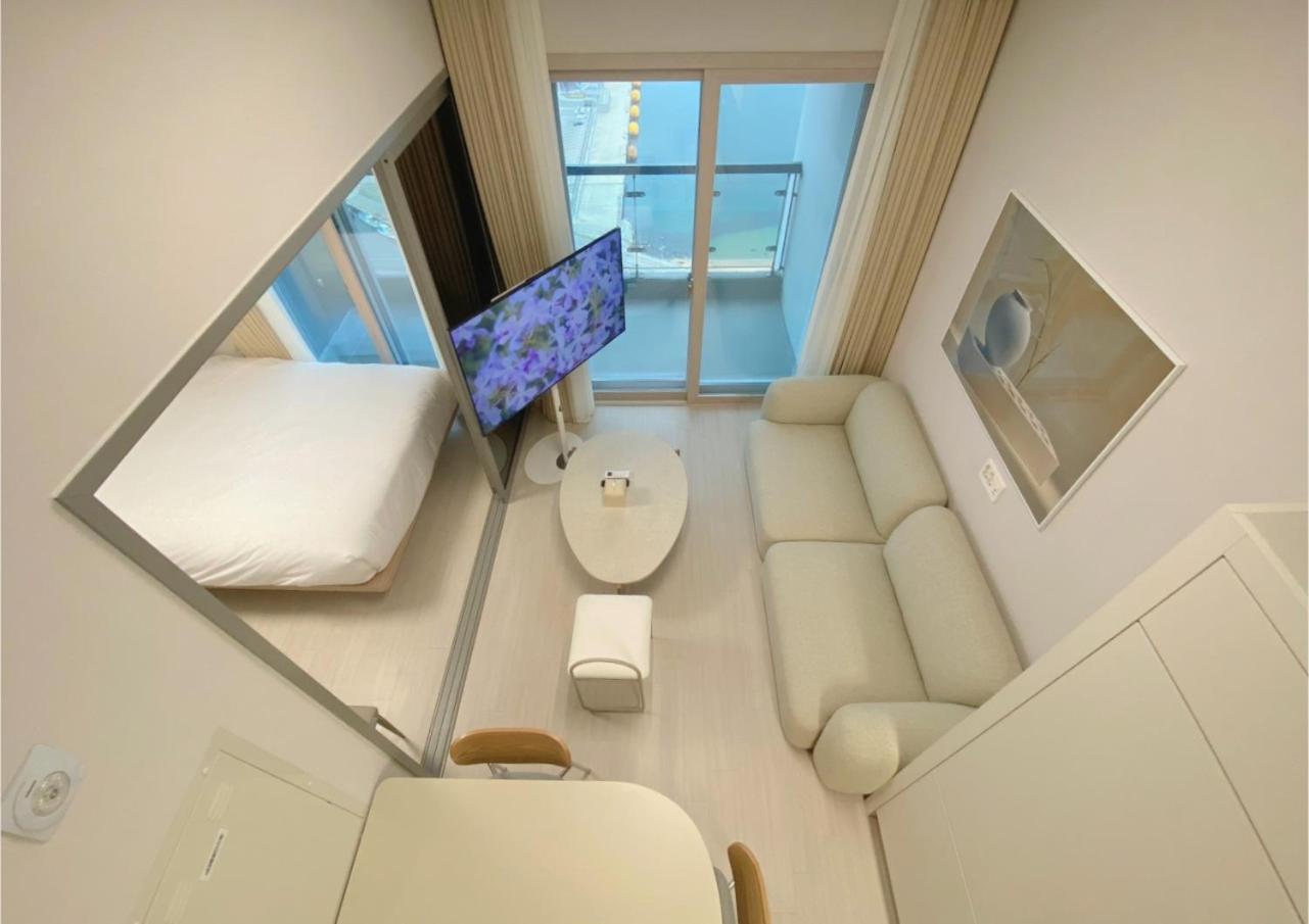 Duplex Suite Ocean View (25F) - Photo 2