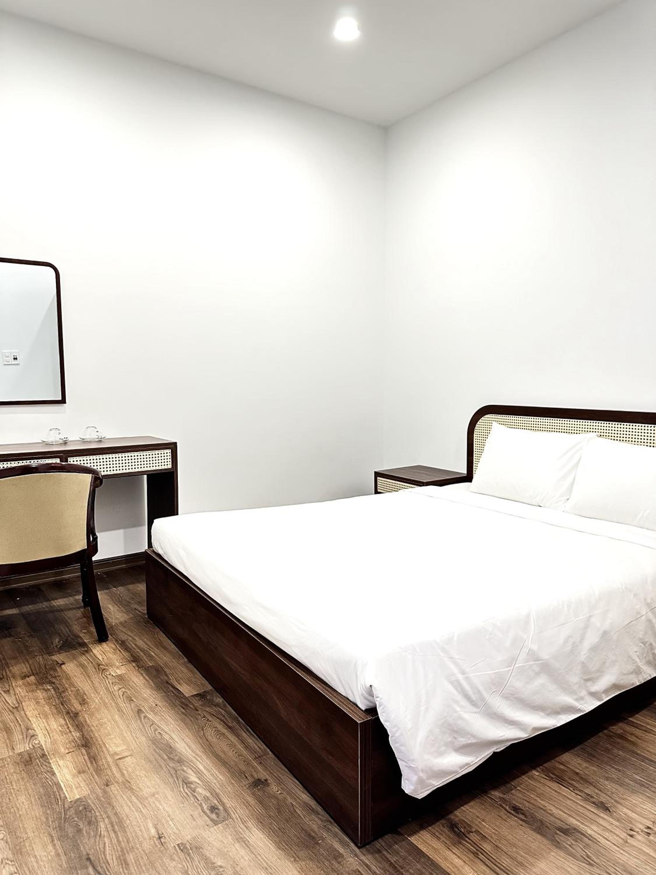Standard King Room - Photo 1